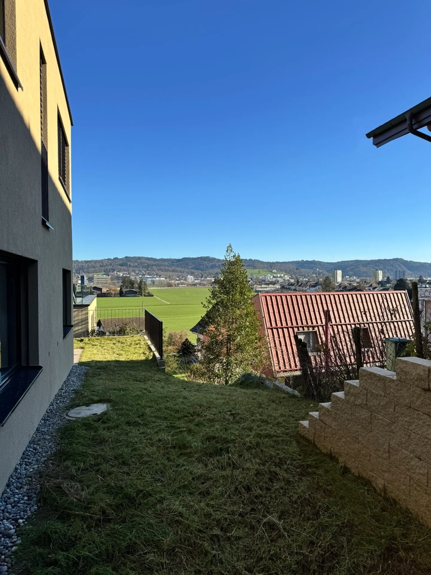 Neubau-Highlight: 3,5-Zimmer-Terrassenwohnung im Zweifamilienhaus - Foto 6 von 11