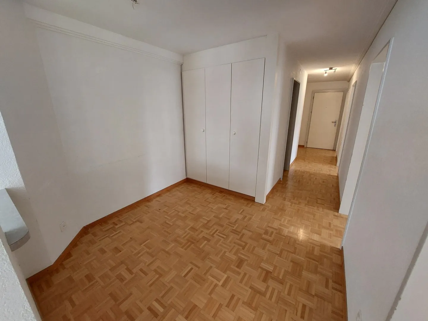 Rue des Pervenches 50, Appartement 4 1/2 Pièces - Photo 4 sur 10