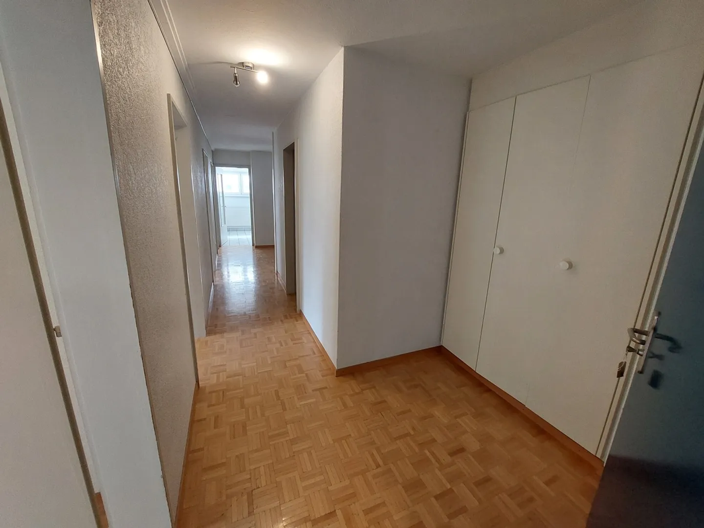 Rue des Pervenches 50, Appartement 4 1/2 Pièces - Photo 5 sur 10