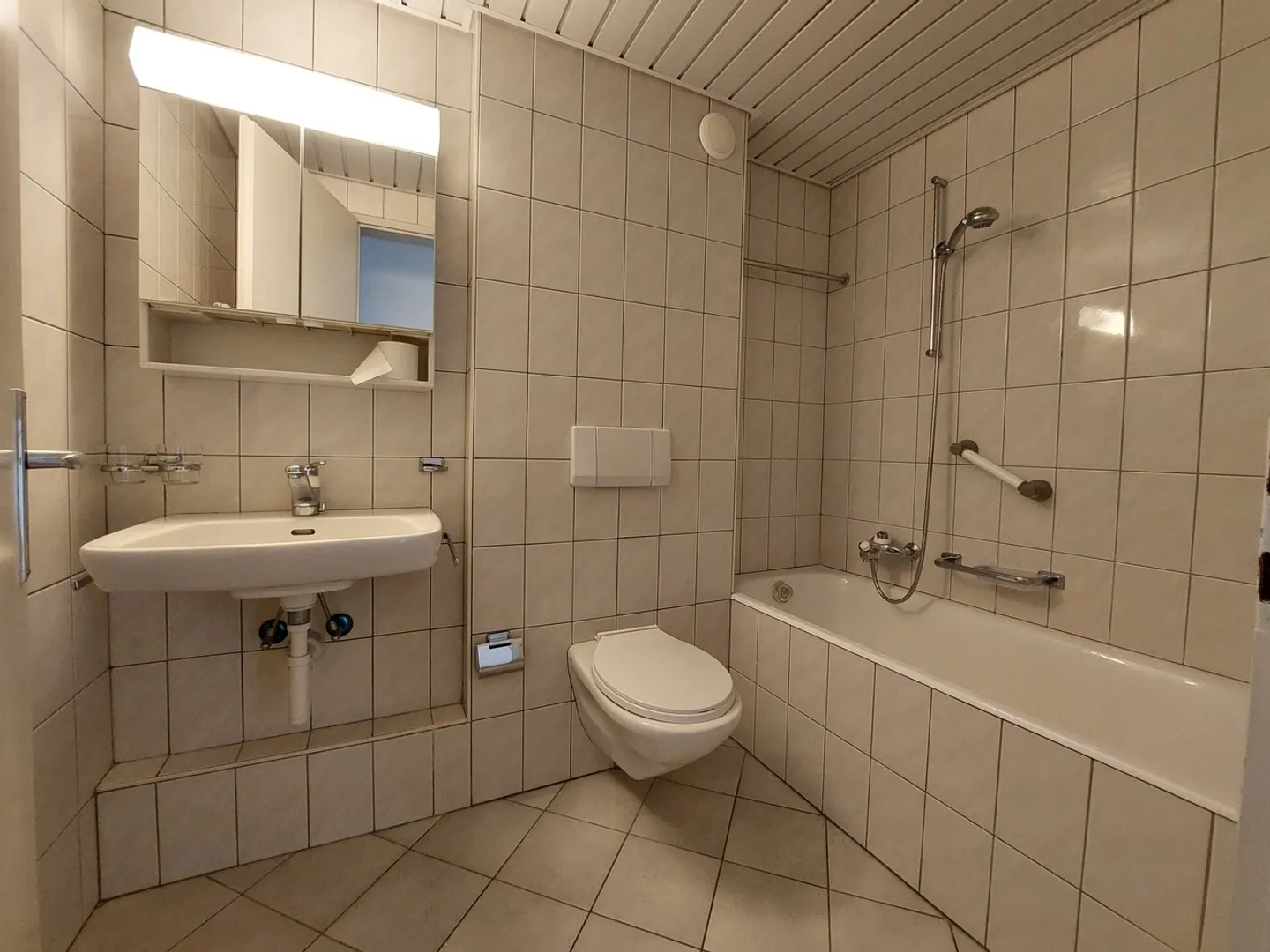 Rue des Pervenches 50, Appartement 4 1/2 Pièces - Photo 7 sur 10