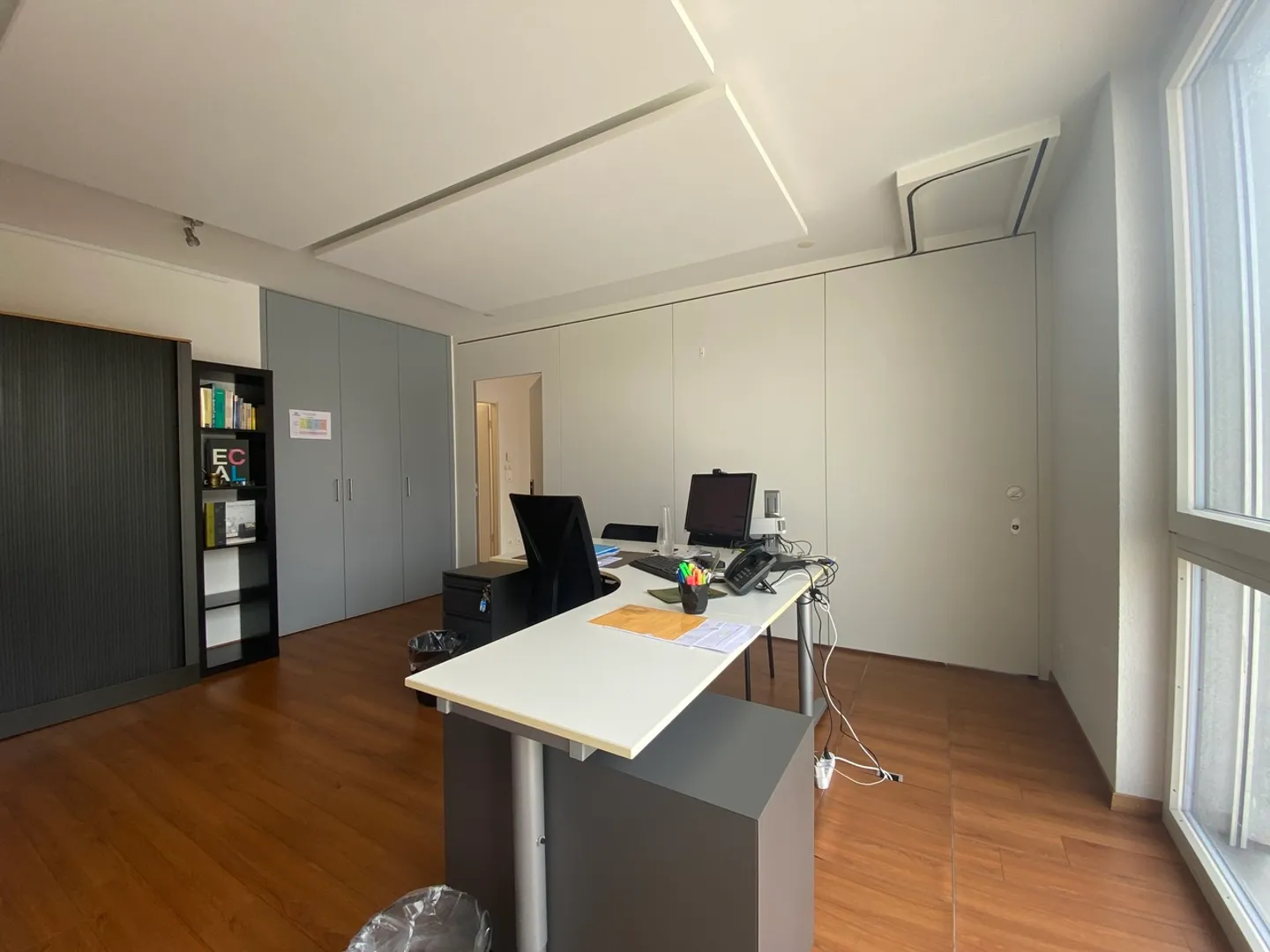 Bürofläche zur Miete nur wenige Schritte von der M1 und dem Bahnhof Renens entfernt - Foto 5 von 11