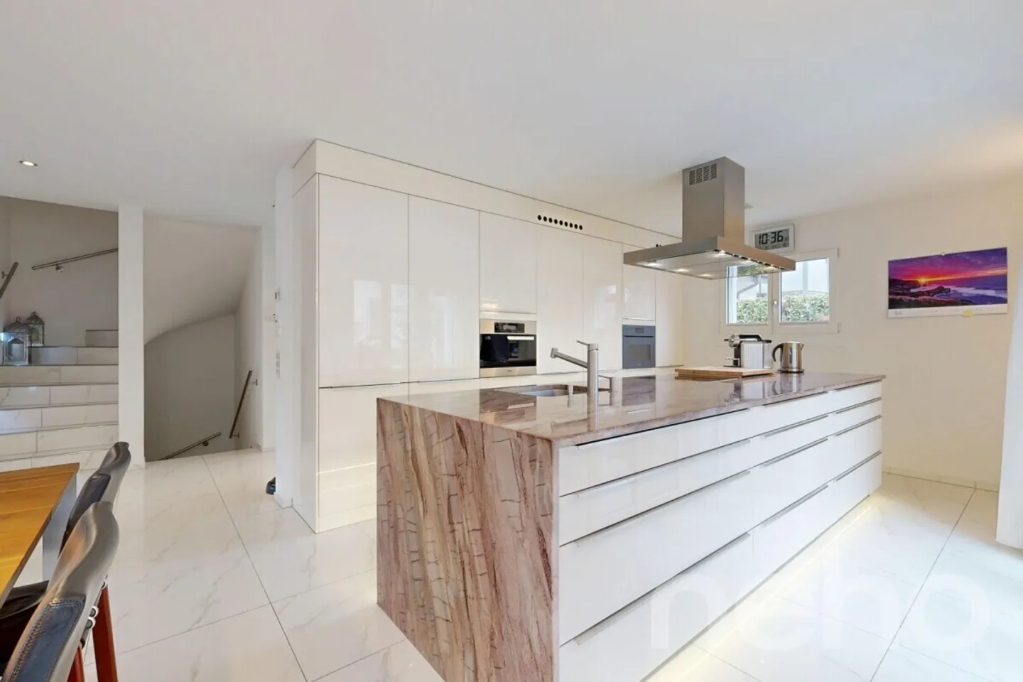 Moderna casa a schiera di 5,5 stanze con giardino ad Aristau - Foto 3 di 13