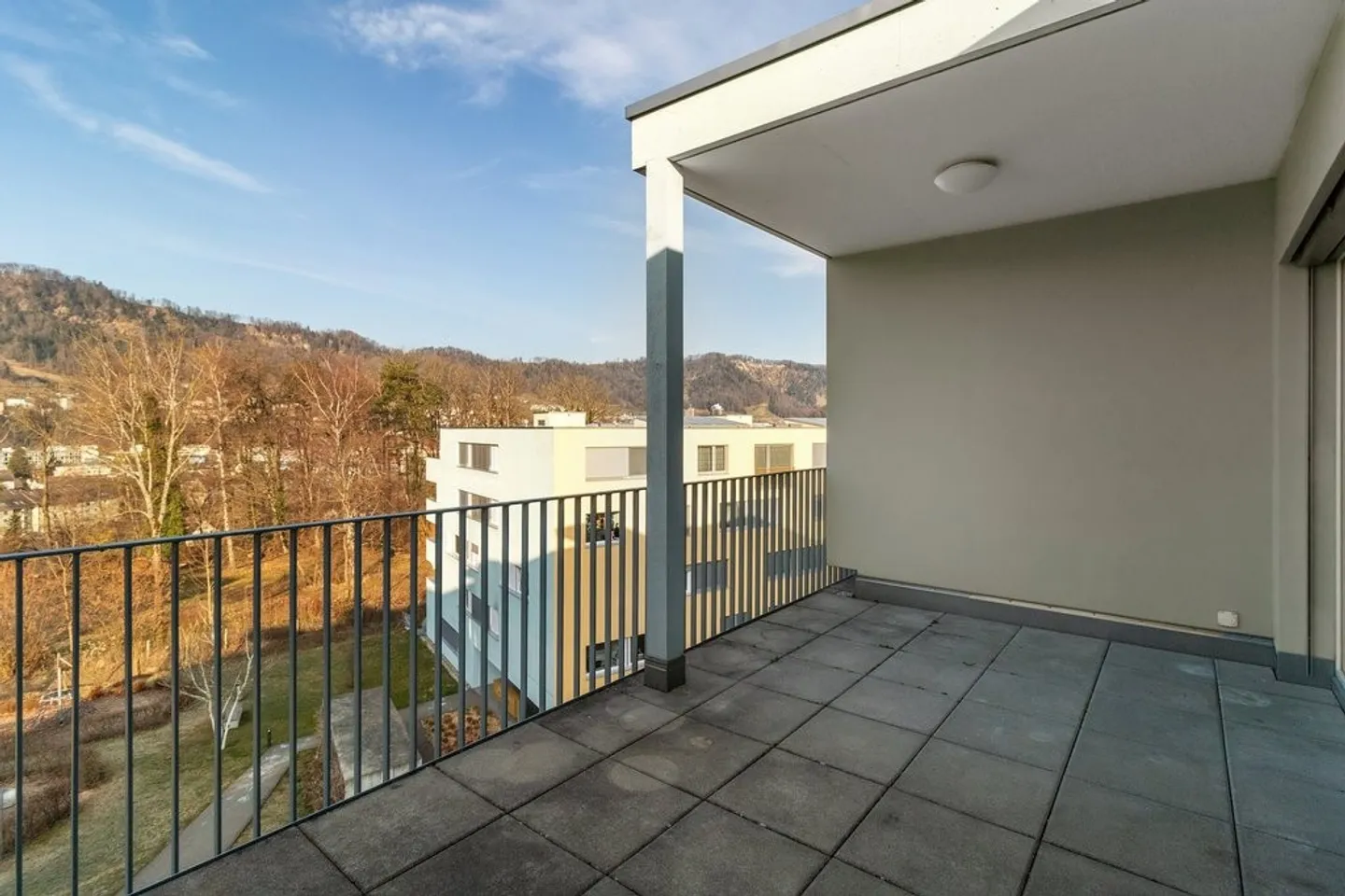 Penthouse for rent - Photo 4 of 9