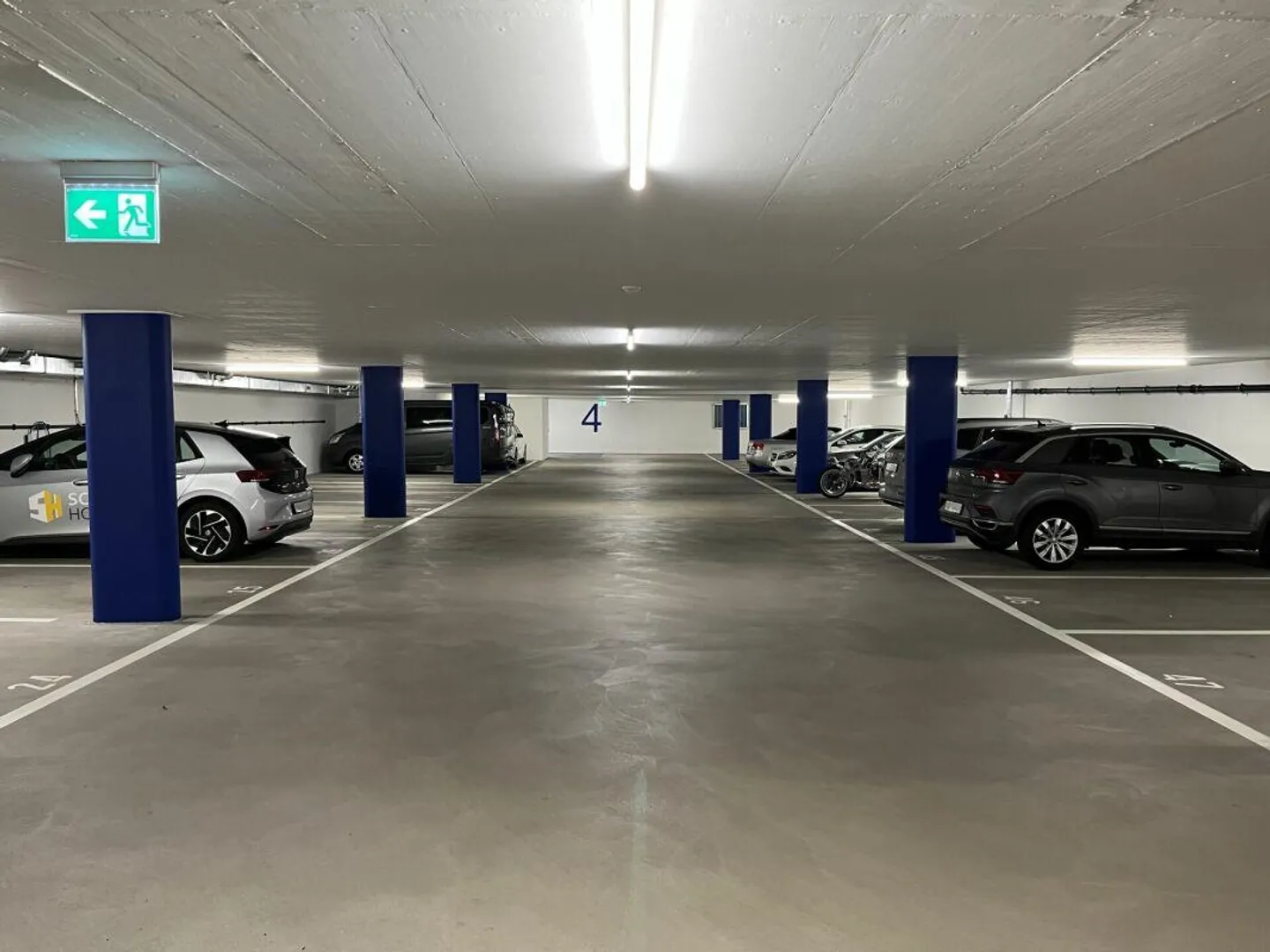 Parking space in the center - Photo 2 of 3