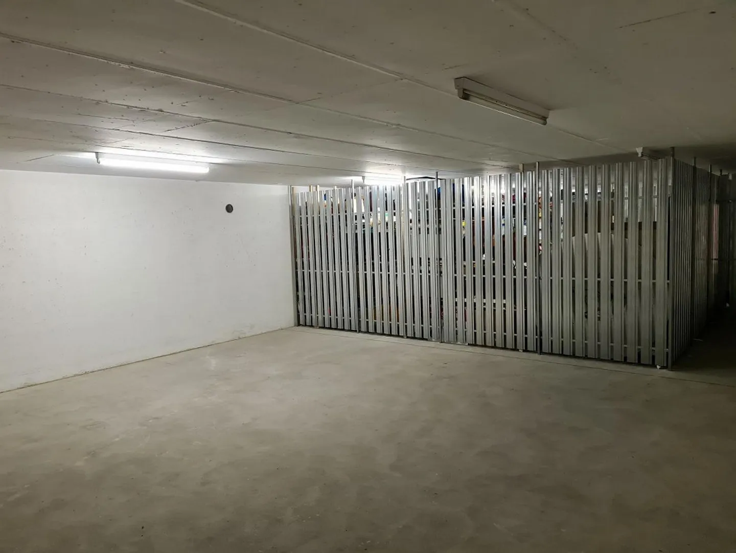 Storage room for rent - Photo 3 of 5