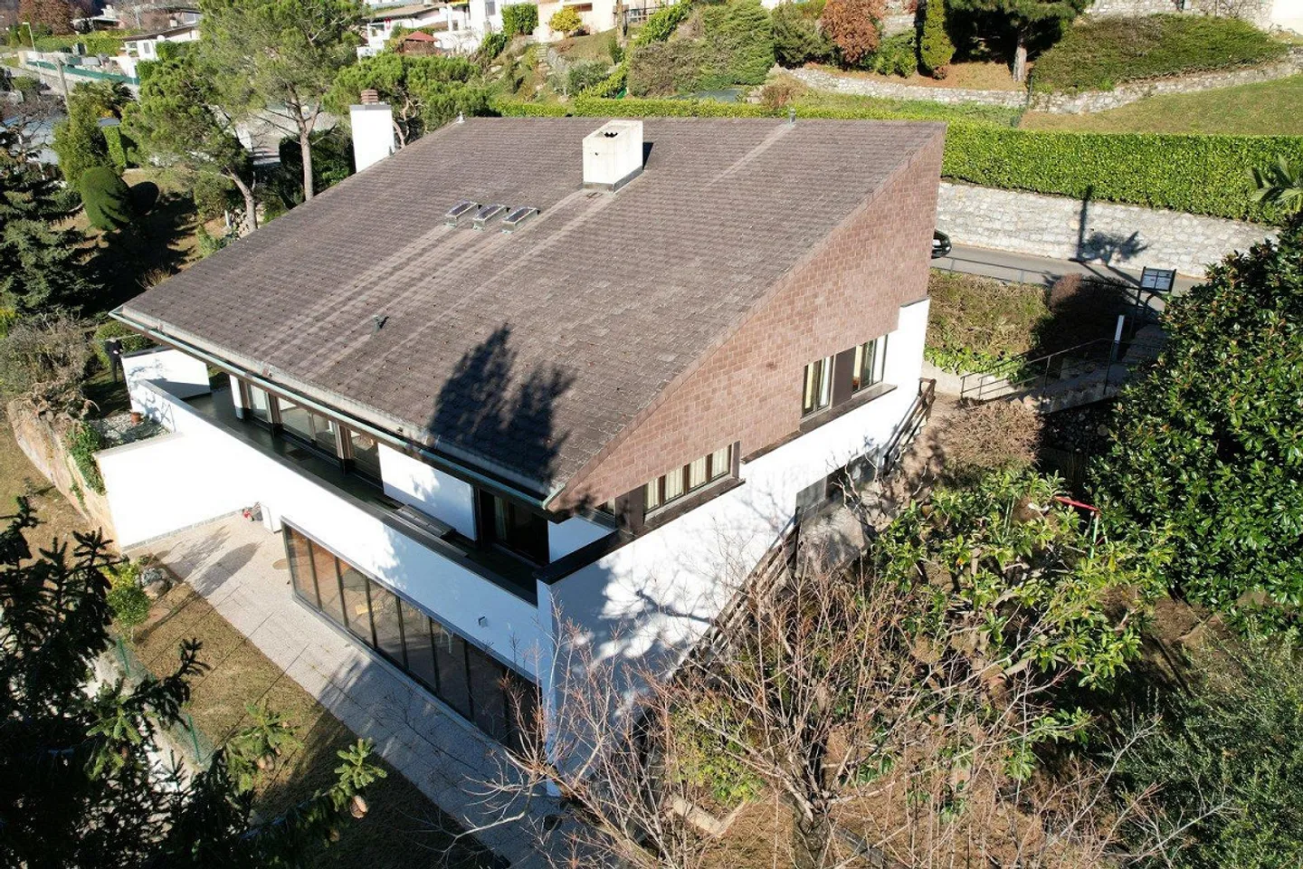 Villa con terreno edificabile e vista aperta - Foto 4 von 17