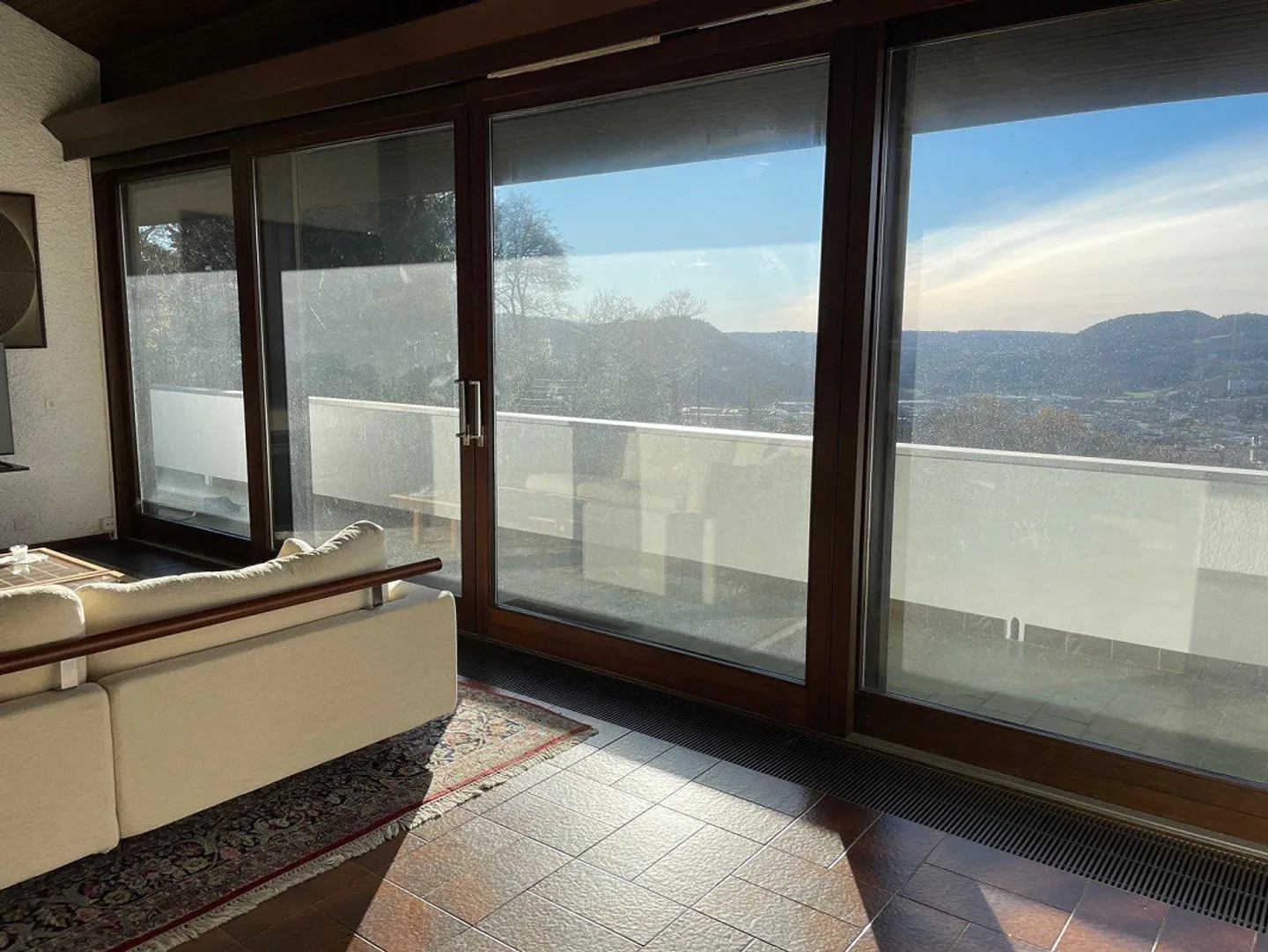 Villa con terreno edificabile e vista aperta - Foto 13 von 17
