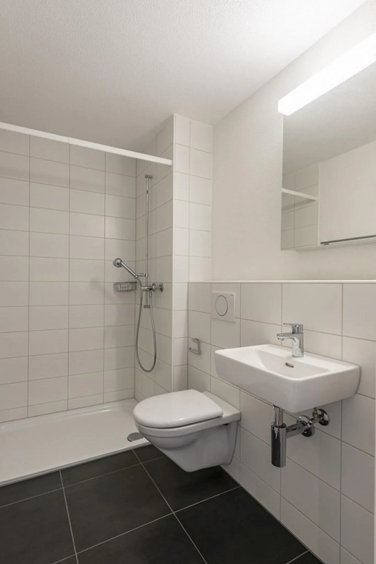 Sunny Views for Families - Living with Garden Terrace - Photo 4 of 8