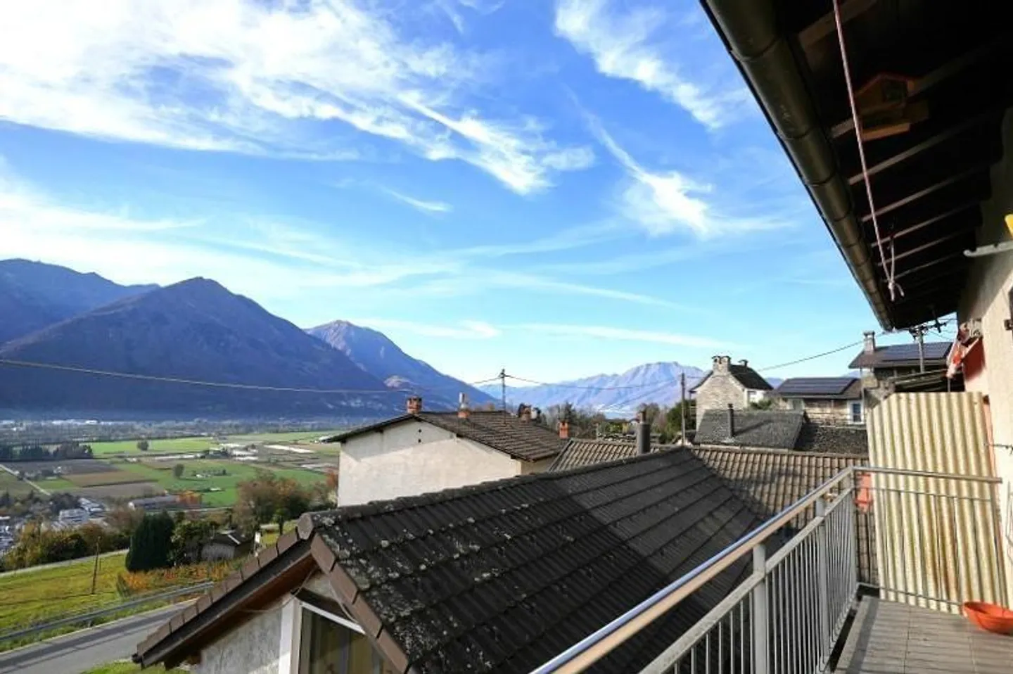 Maison individuelle 3 1/2 pièces dans un endroit très ensoleillé et calme... - Photo 11 sur 16