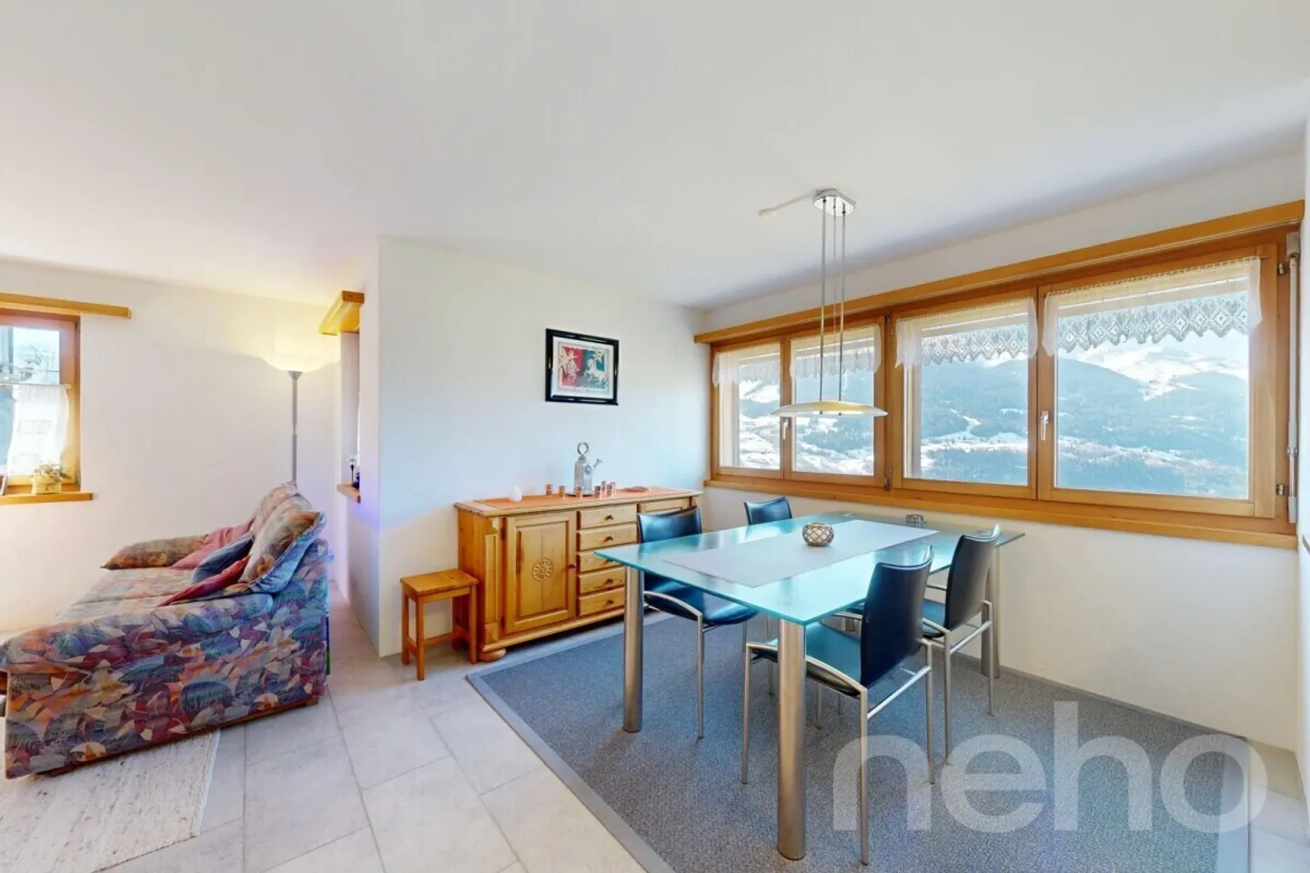 3.5-room apartment with panoramic view & fireplace in Brigels - Photo 5 of 12