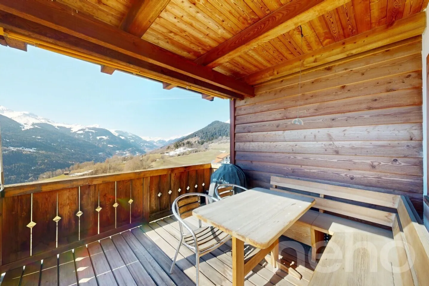 3.5-room apartment with panoramic view & fireplace in Brigels - Photo 7 of 12