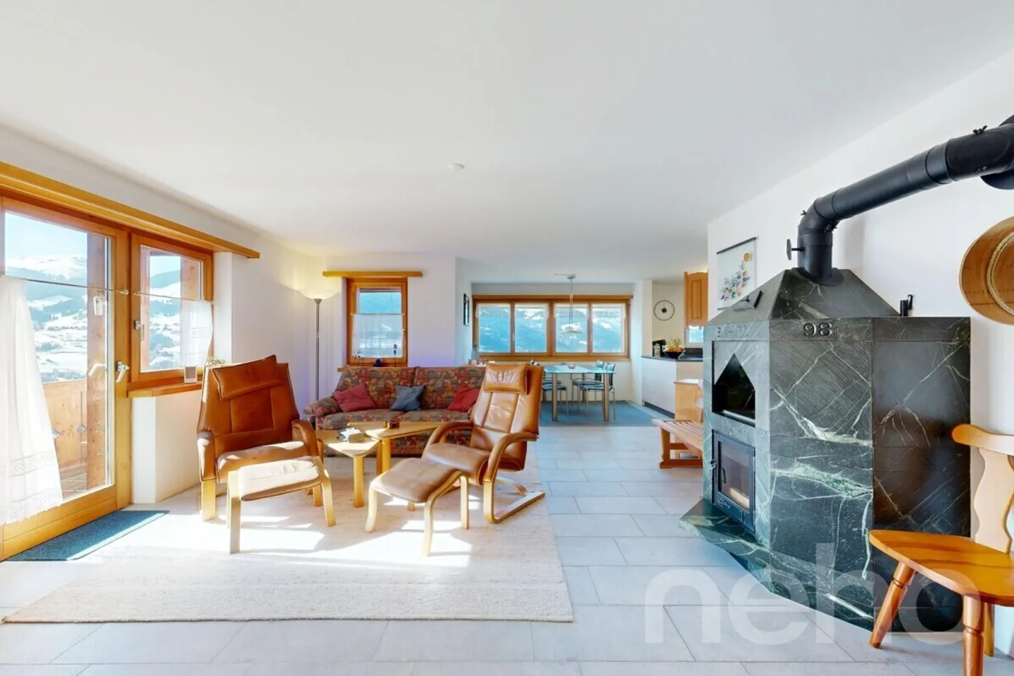 3.5-room apartment with panoramic view & fireplace in Brigels - Photo 1 of 12