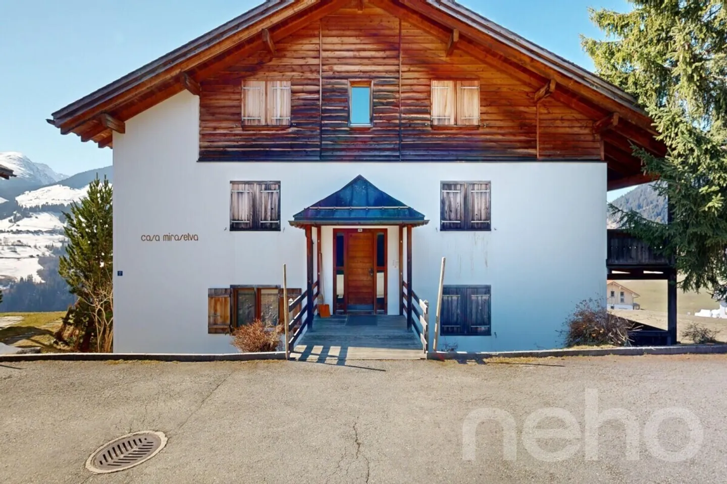 3.5-room apartment with panoramic view & fireplace in Brigels - Photo 12 of 12