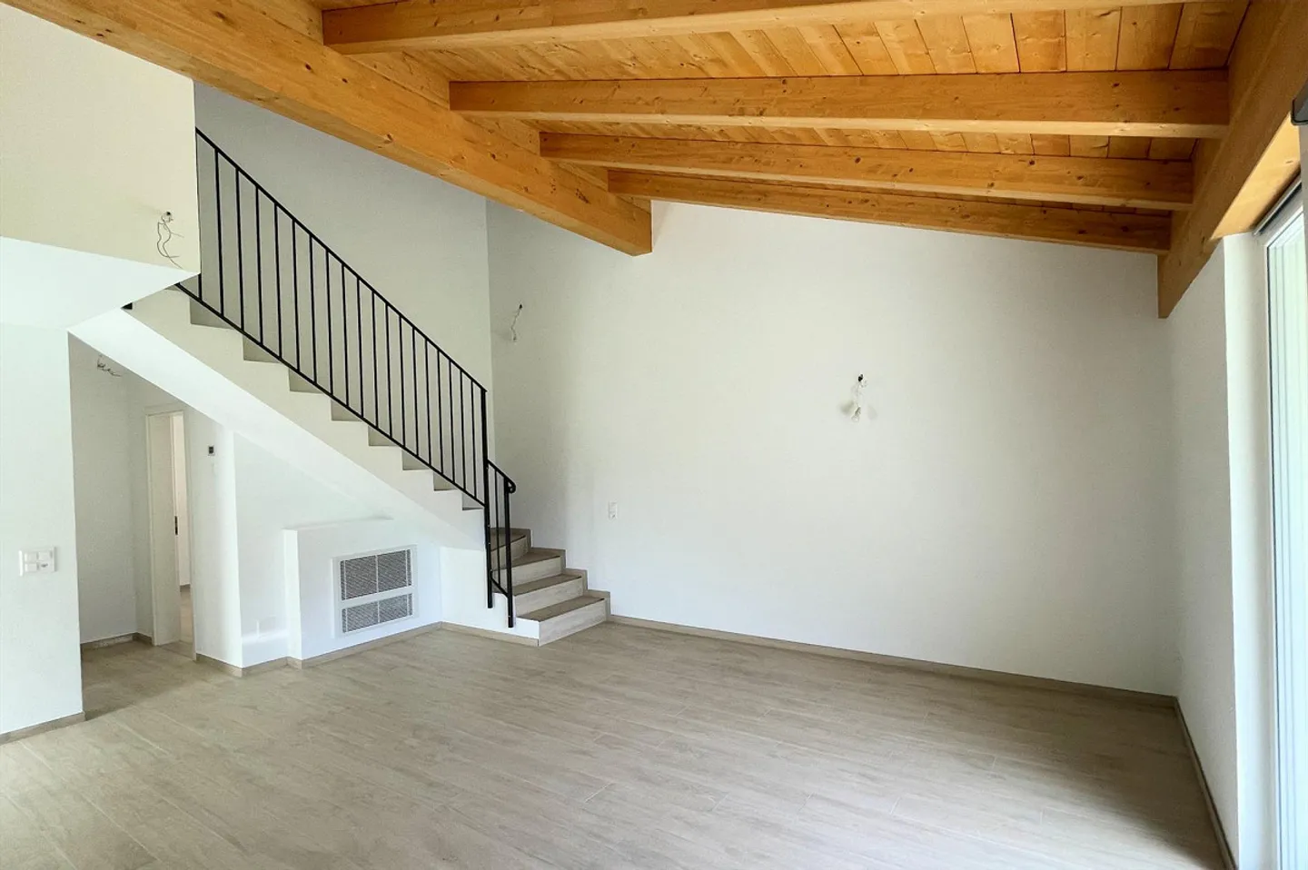 Charmante villetta con giardino - Foto 5 di 15