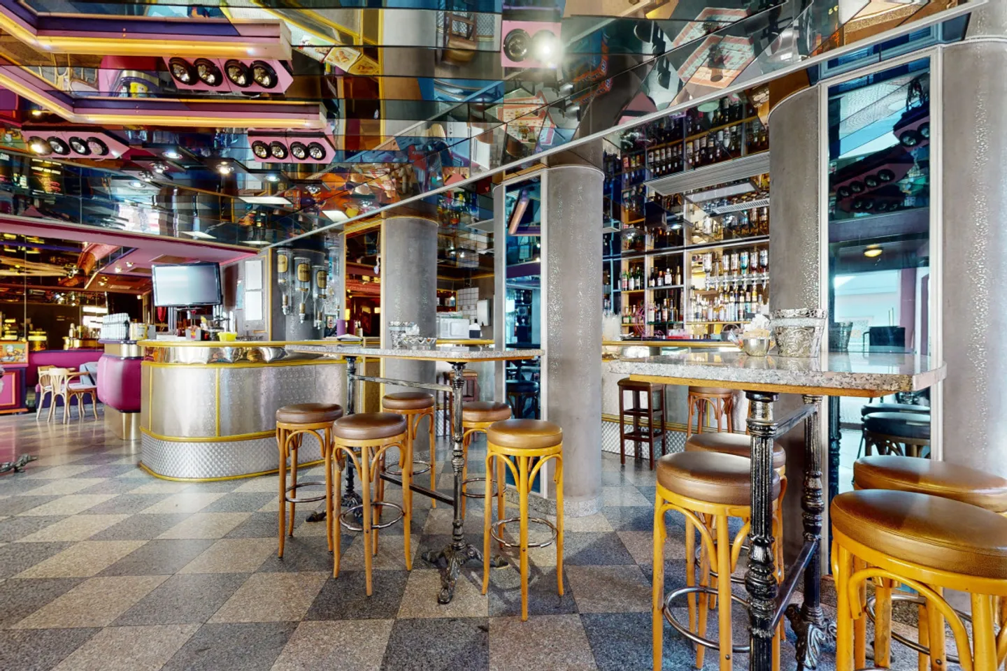 Residential building for sale - Photo 7 of 7