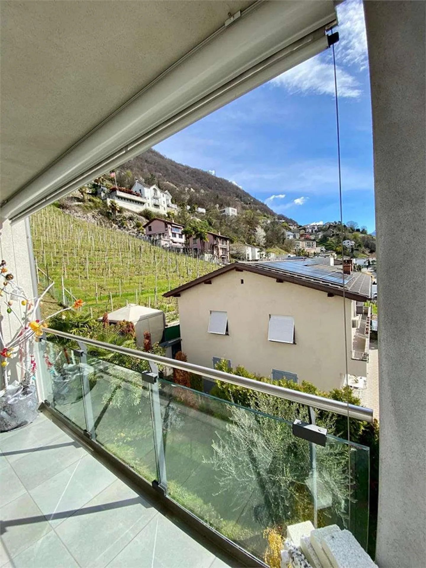 Appartamento moderno a Gordola - Foto 2 di 9
