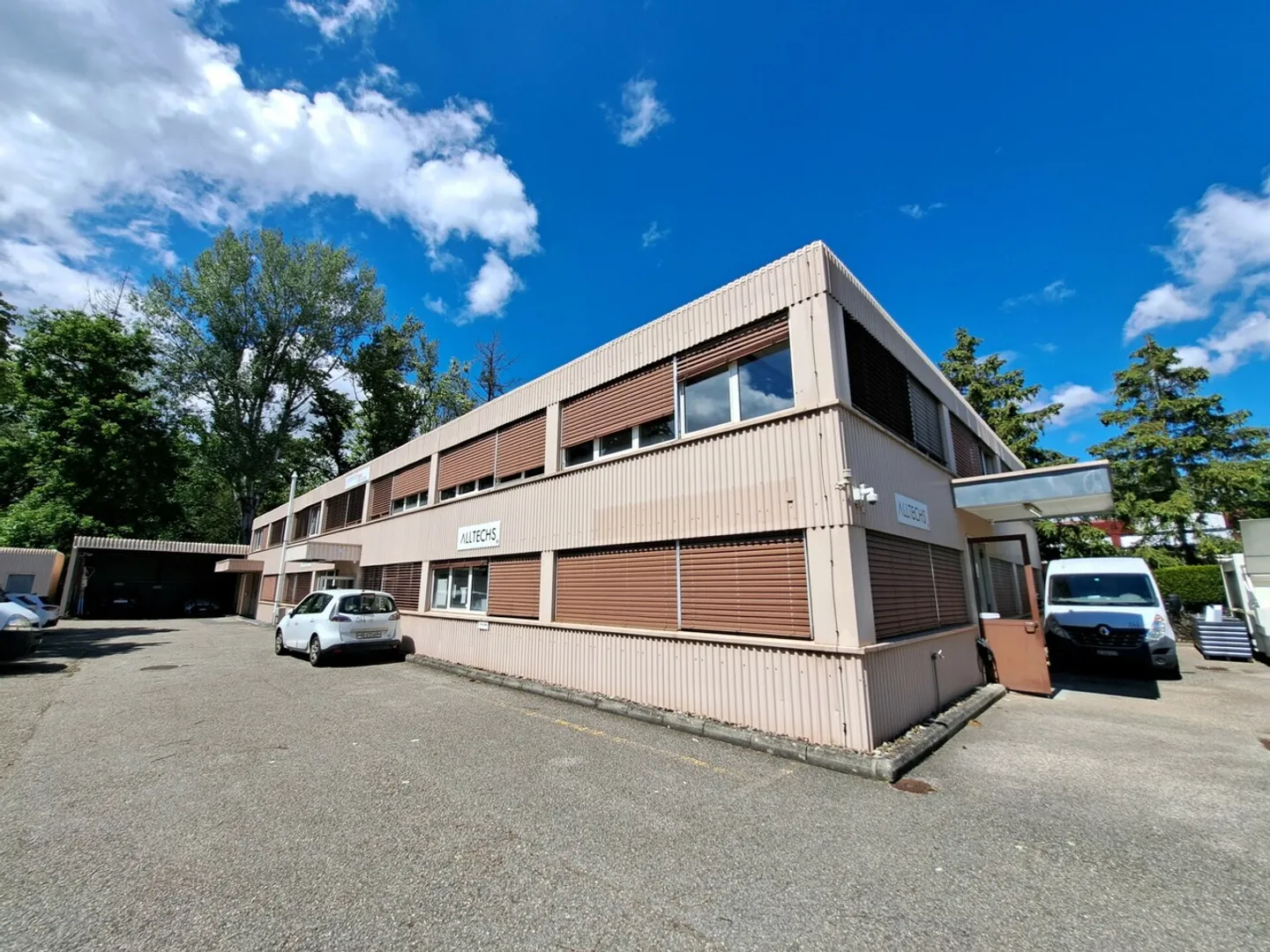 Commercial space for rent - Photo 5 of 5