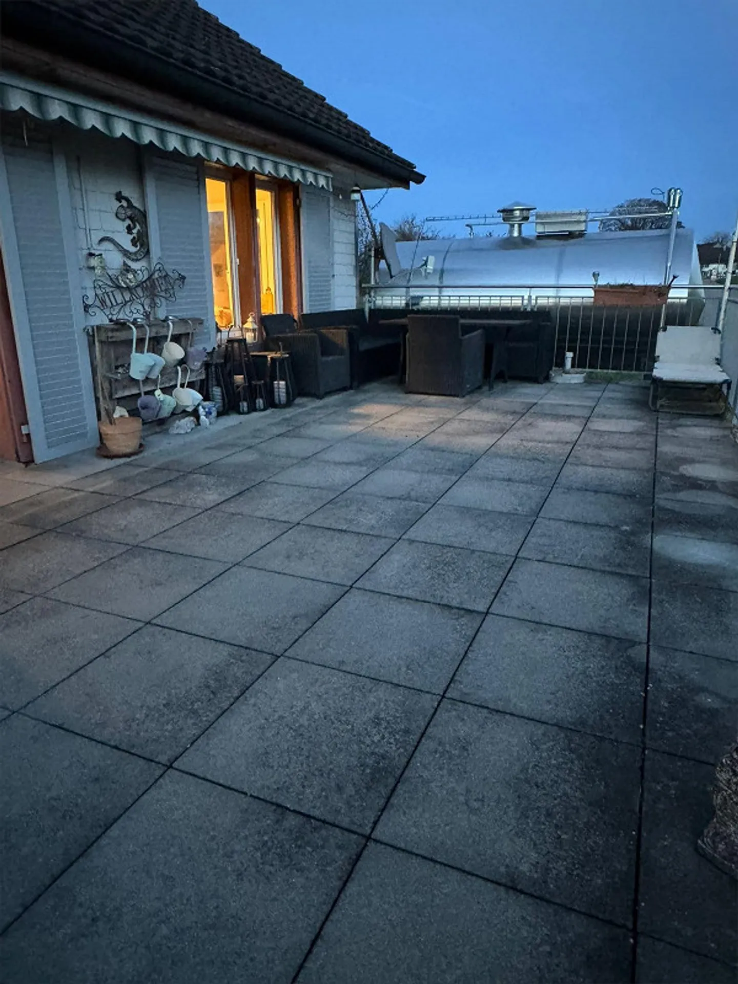 Grosse schöne Wohnung mit viel Platz - Foto 1 von 14