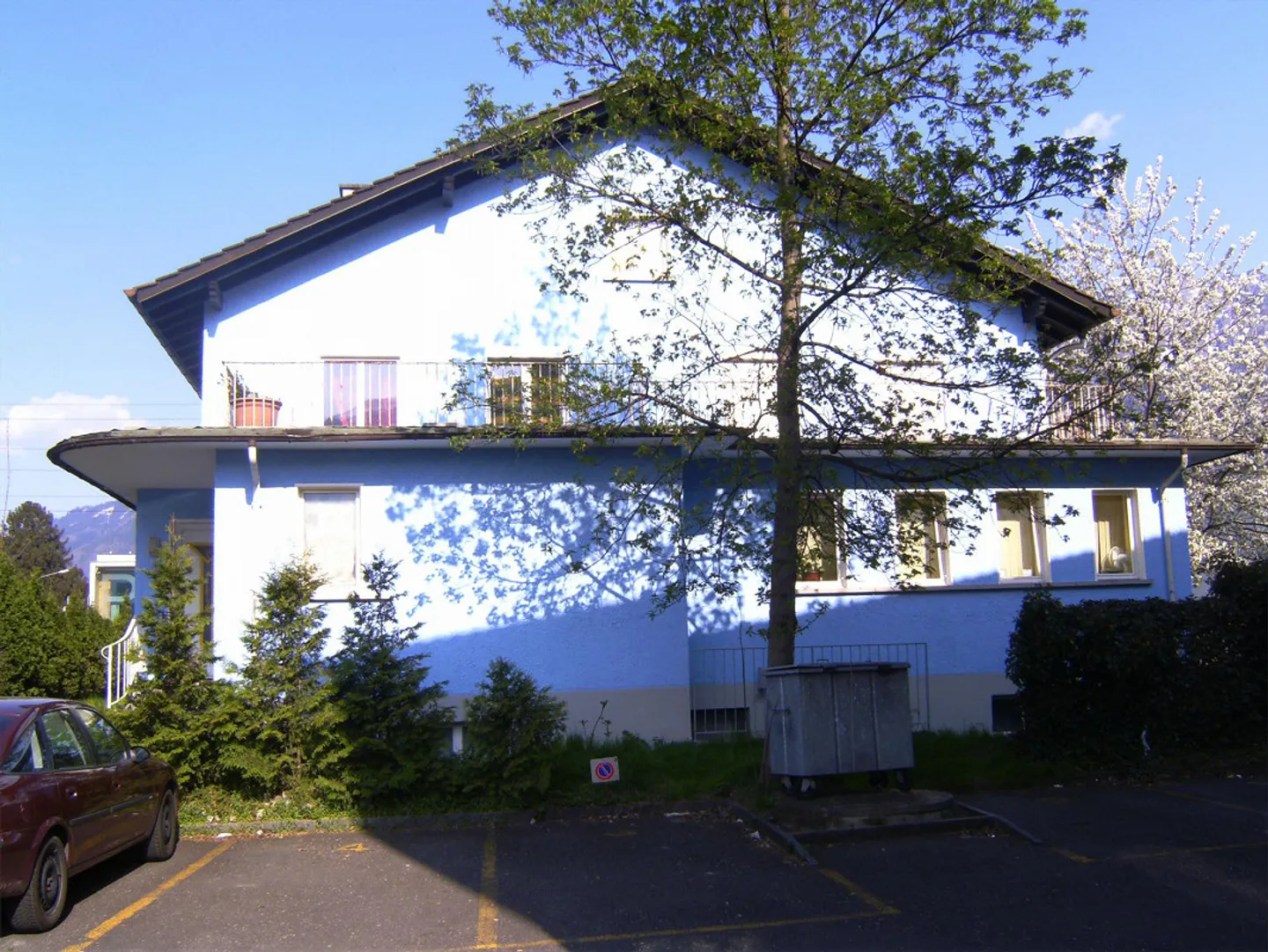 2-room apartment with separate entrance - Photo 2 of 2