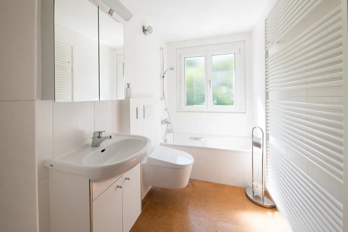 Belle appartement lumineux de 4 pièces avec utilisation du jardin - Photo 9 sur 11