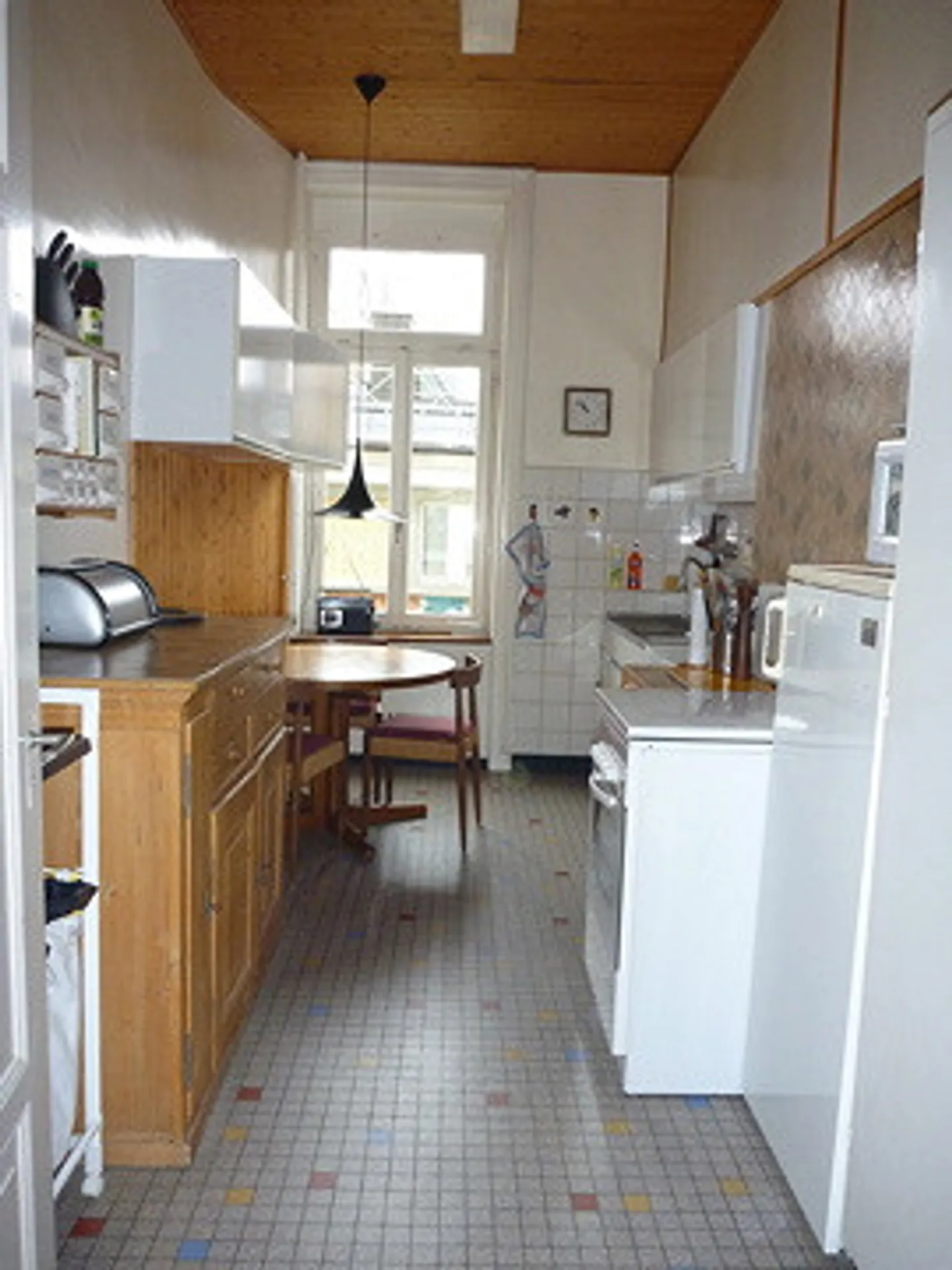 Chambre en colocation dans une maison Art Nouveau 30 m2 - Photo 6 sur 7