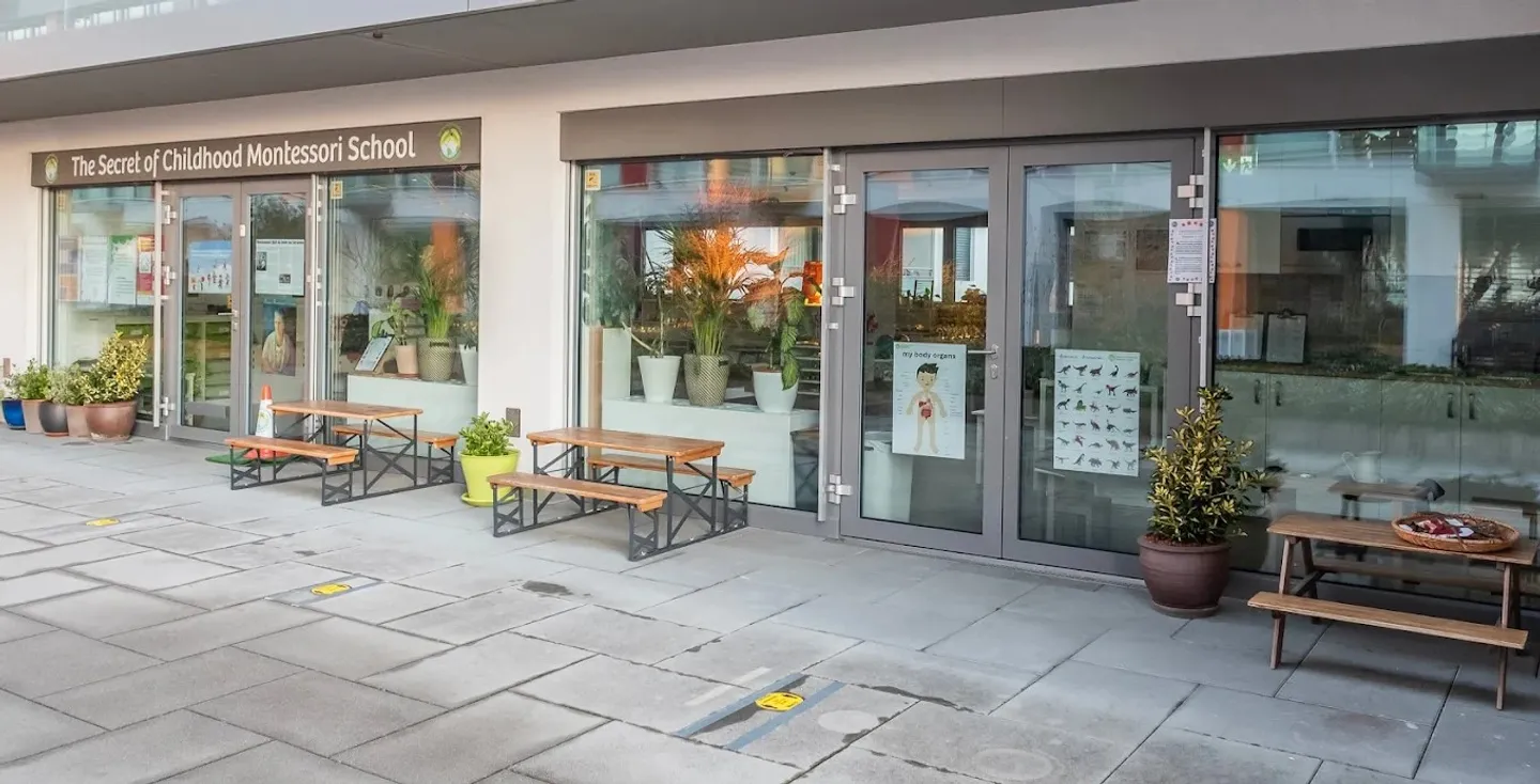 Commercial Space in Nyon - Photo 2 of 5