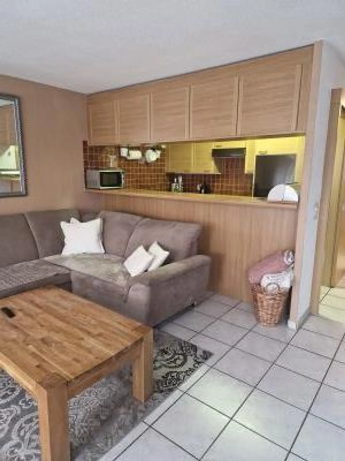 4.5 Room Apartment with Garden Seating Area - Photo 3 of 8