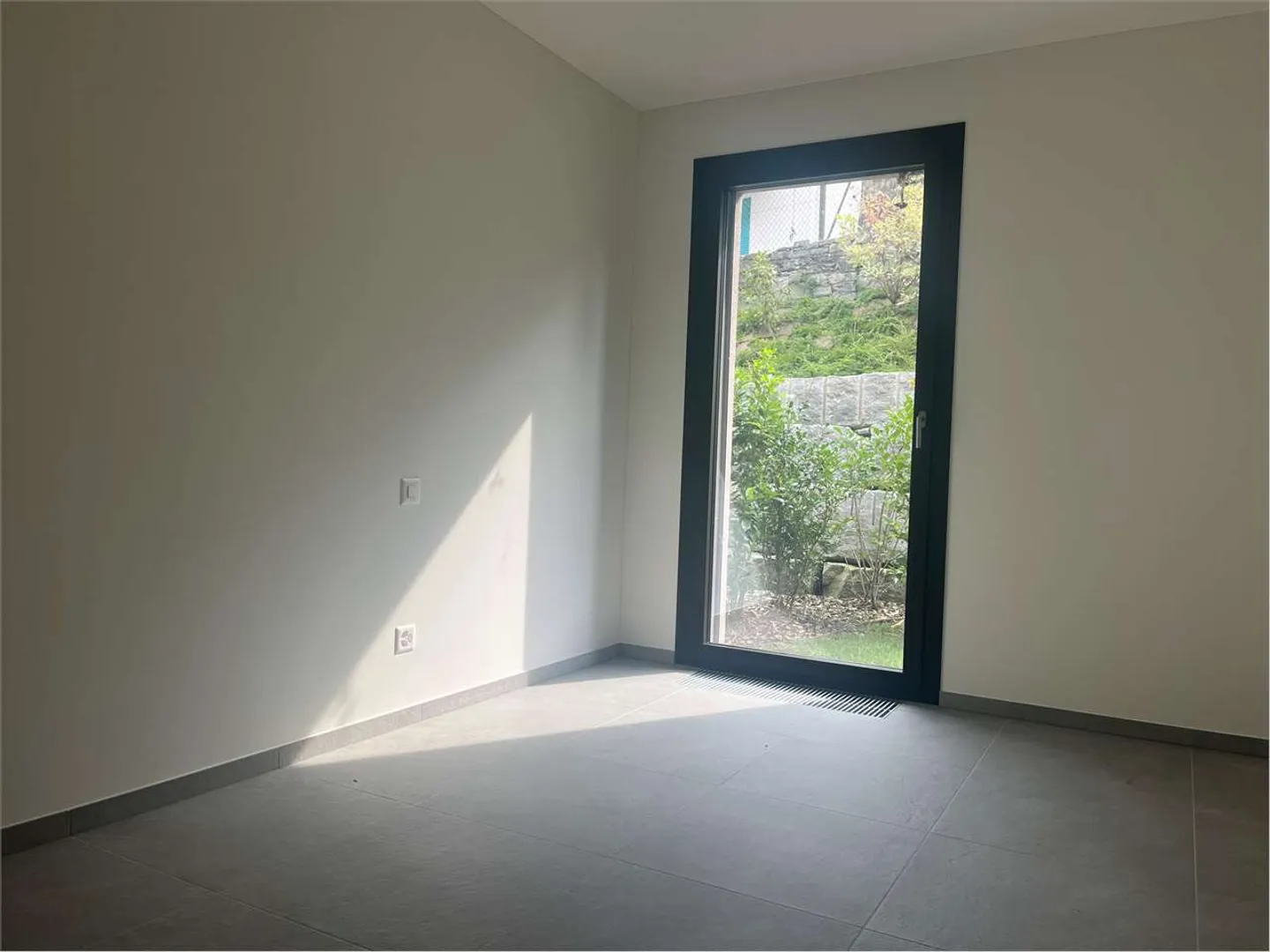 Gordola- beautiful 4.5 with garden - Photo 9 of 13