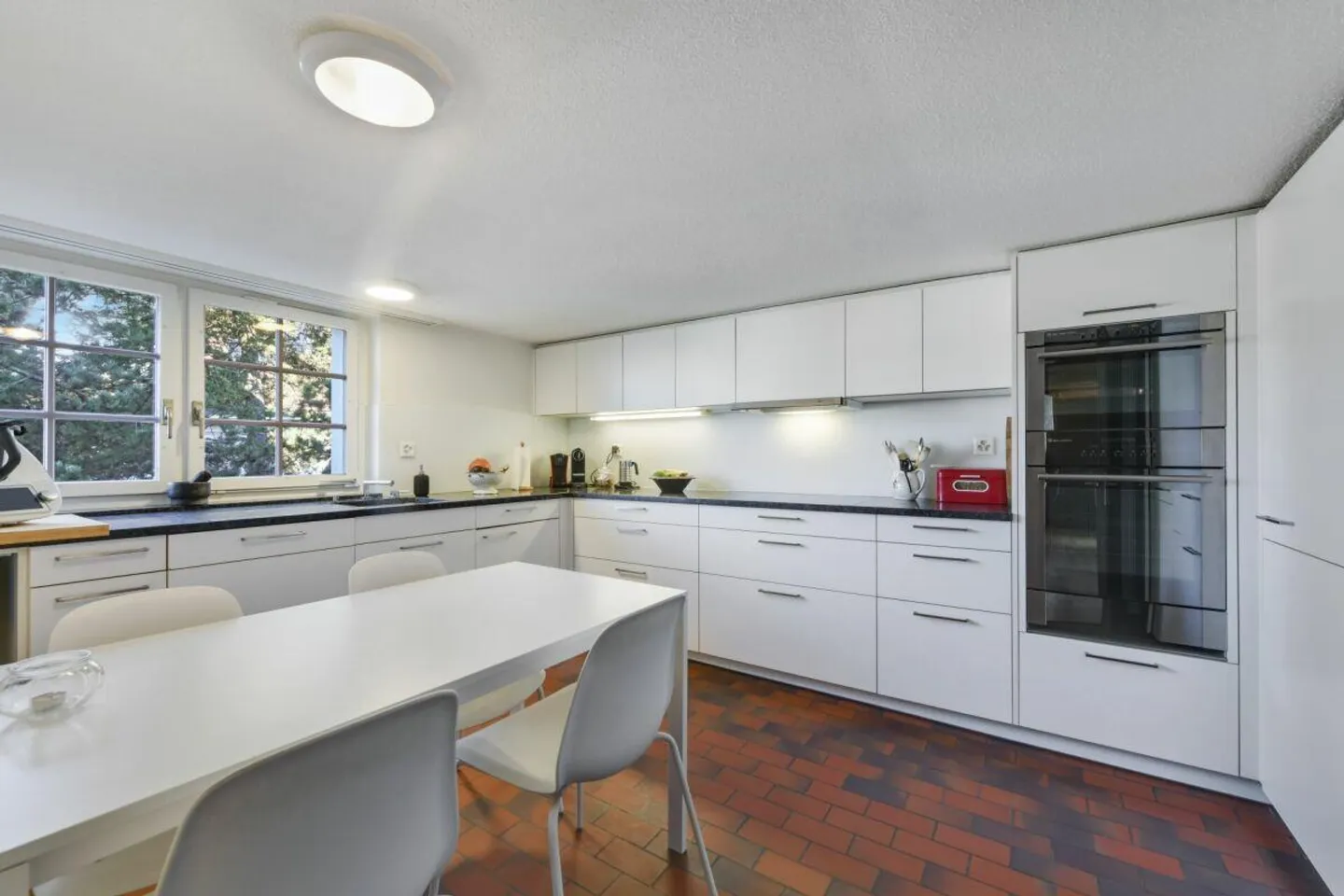 6.5 ROOM SEMI-DETACHED HOUSE WITH LARGE GARDEN AND IN-LAW APARTMENT - Photo 7 of 27