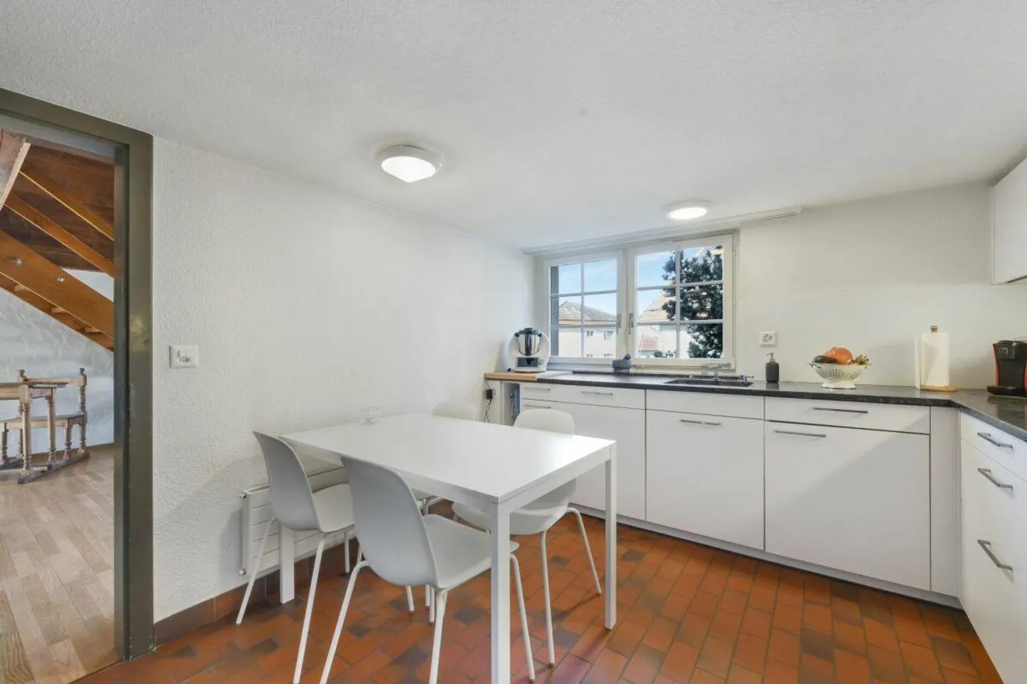 6.5 ROOM SEMI-DETACHED HOUSE WITH LARGE GARDEN AND IN-LAW APARTMENT - Photo 8 of 27