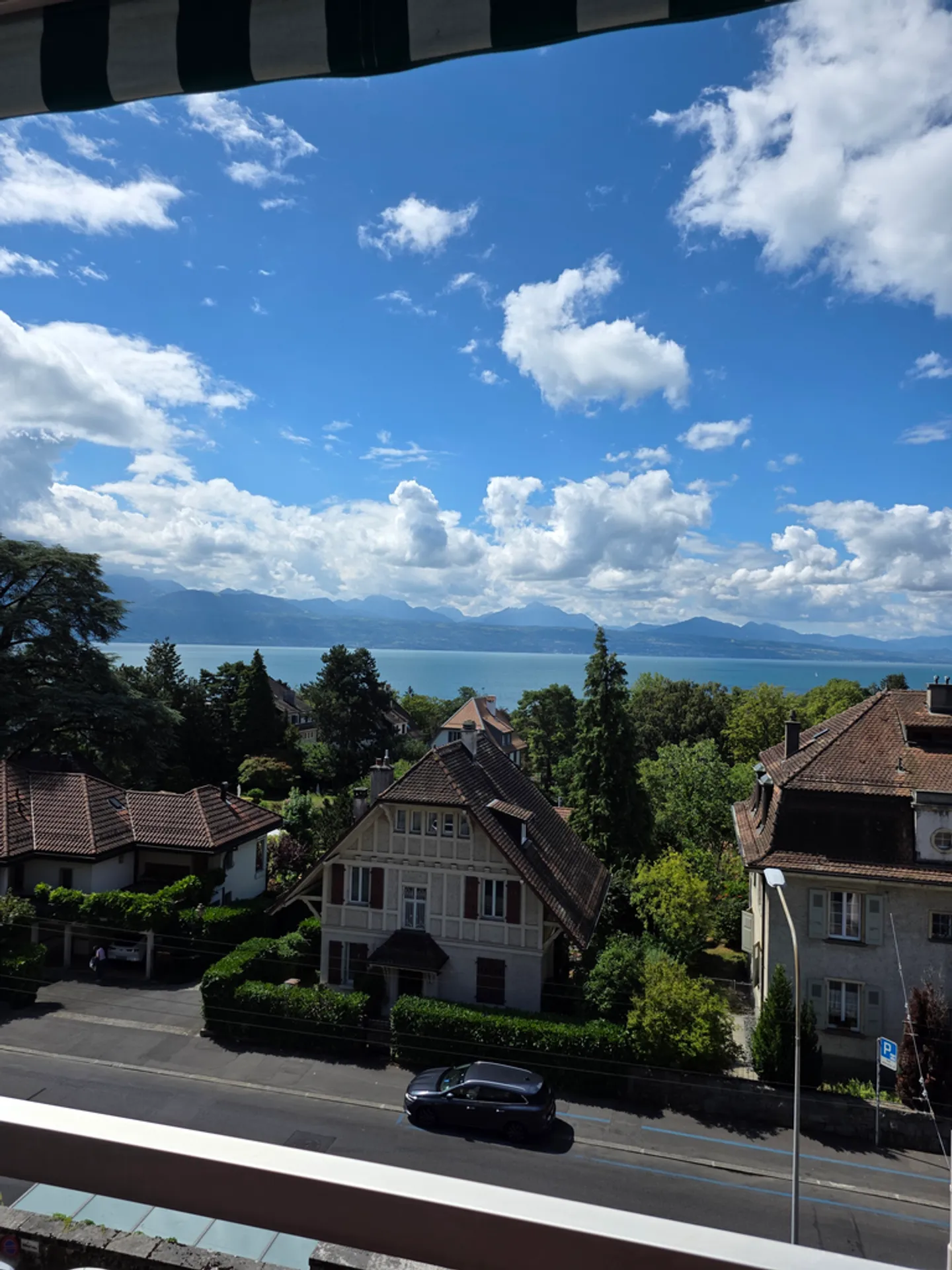 Appartamento Incantevole con Vista Lago - Foto 1 di 1