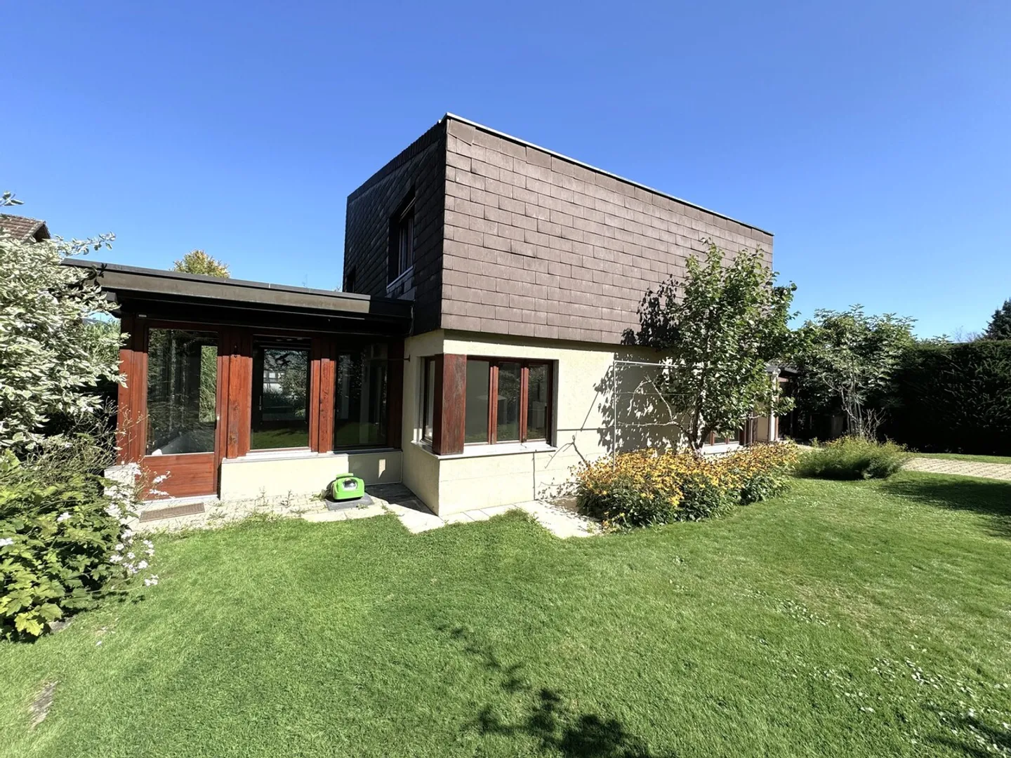 Casa unifamiliare 5½ locali con veranda e stanze hobby riscaldate - Foto 3 di 4