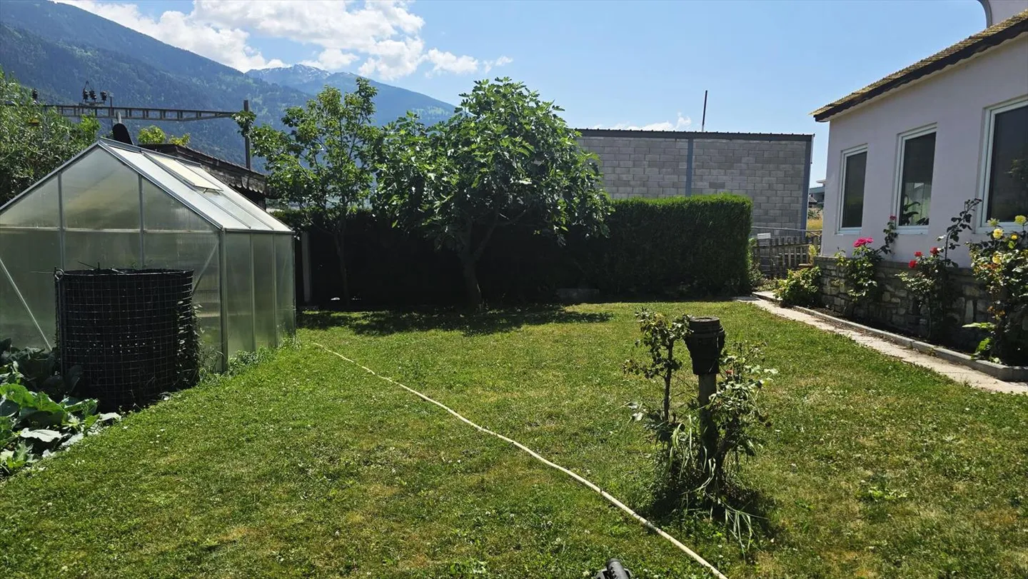 Esclusività - Villa di 4,5 locali con giardino, nel cuore di Sierre - Foto 7 di 12