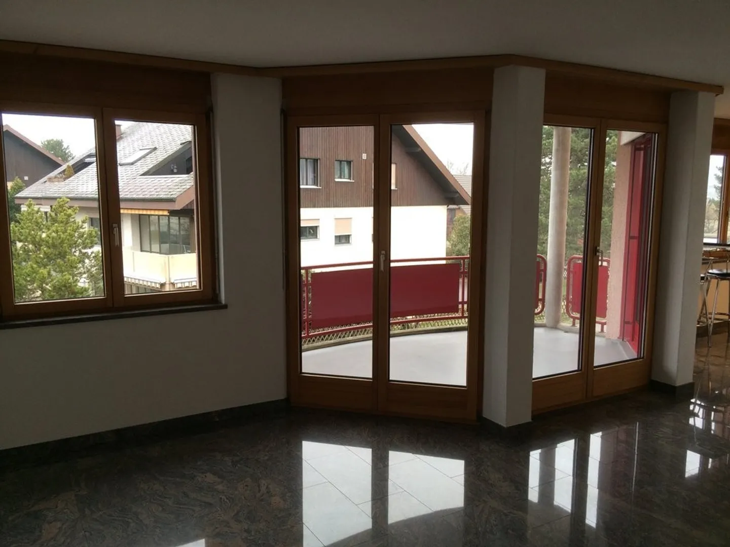 Beautiful 2.5-room ground floor apartment in Kirchberg - Photo 4 of 7