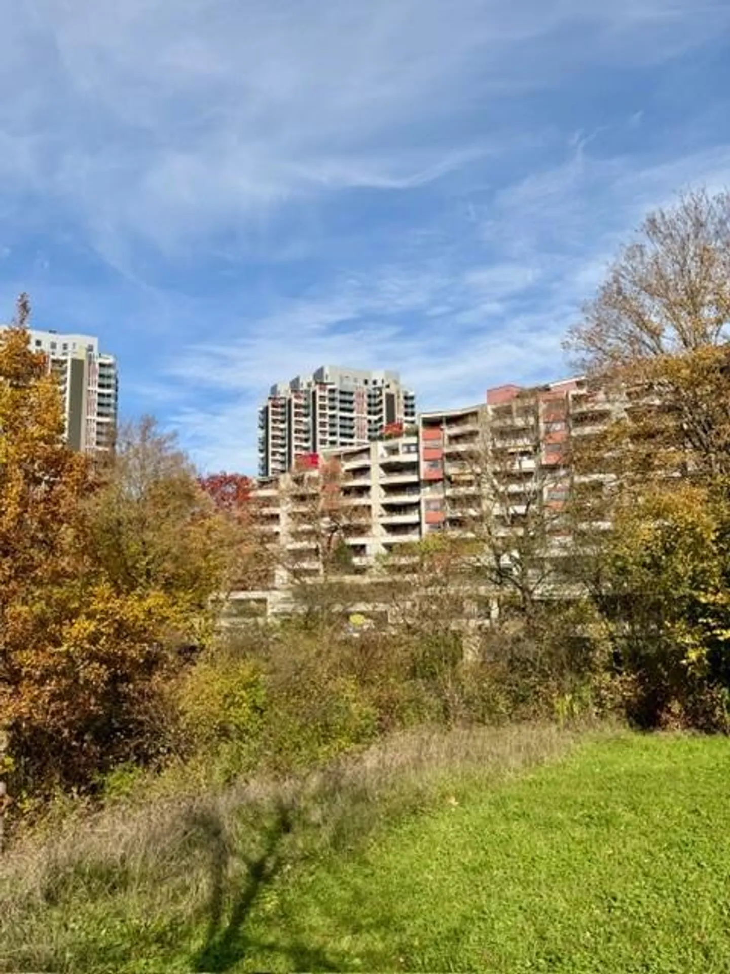 2.5-room apartment with a wide view and optimal connection - Photo 1 of 12