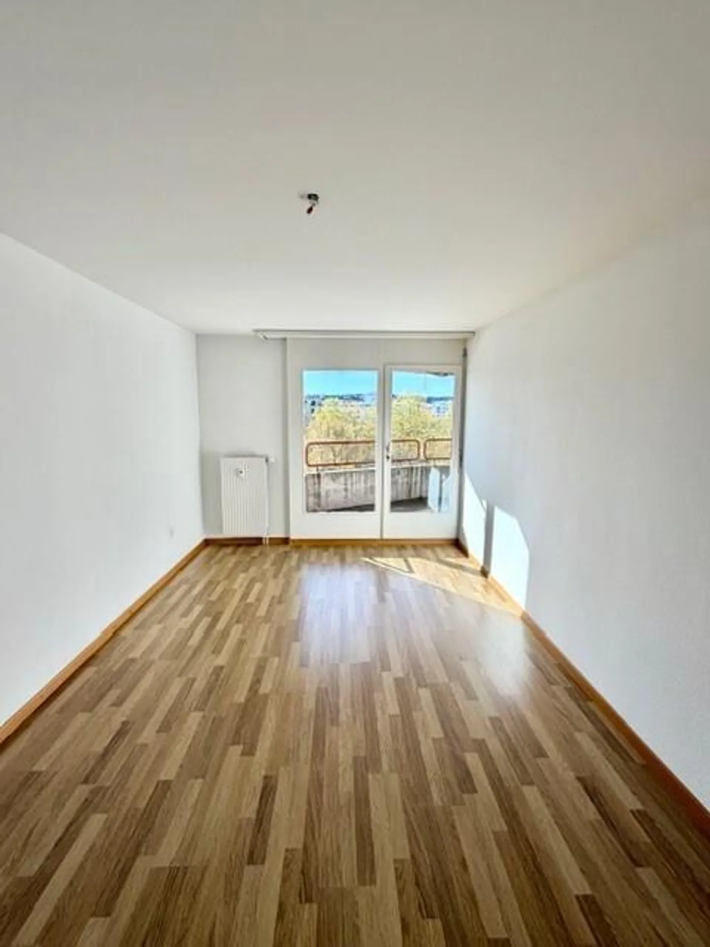 2.5-room apartment with a wide view and optimal connection - Photo 9 of 12