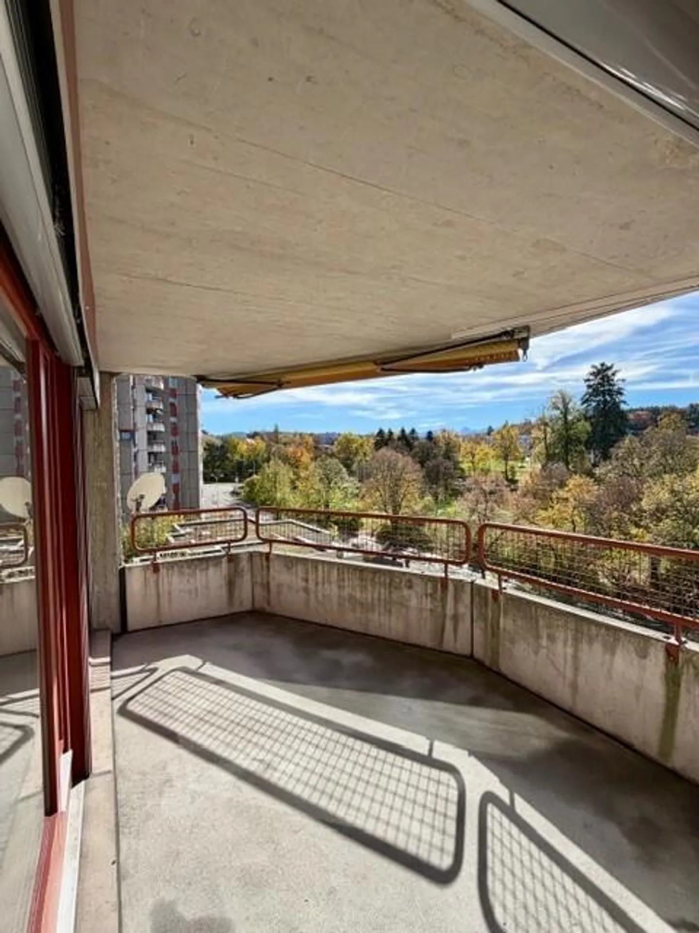 2.5-room apartment with a wide view and optimal connection - Photo 10 of 12