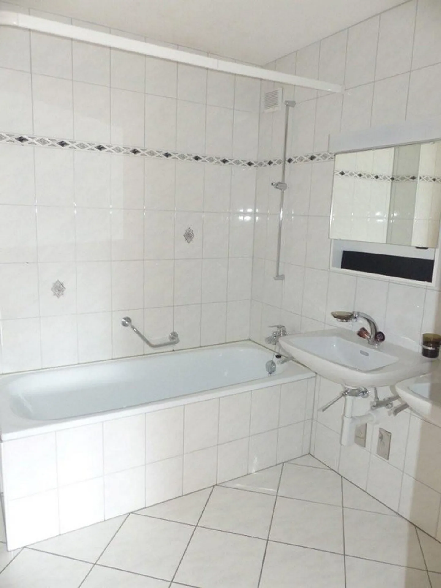 Appartement spacieux et lumineux ! - Photo 4 sur 10