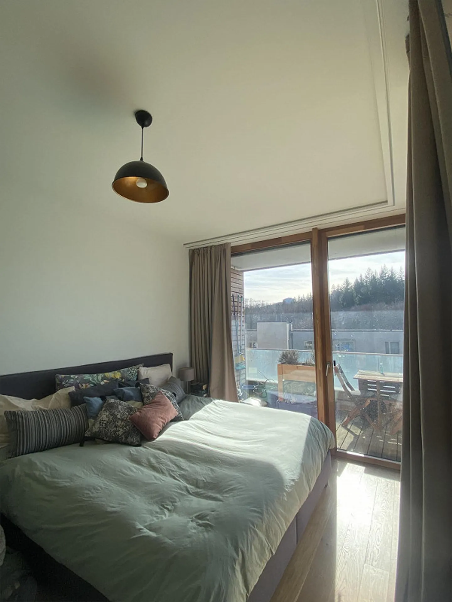 Bell'appartamento luminoso di 3,5 stanze - Foto 4 di 7