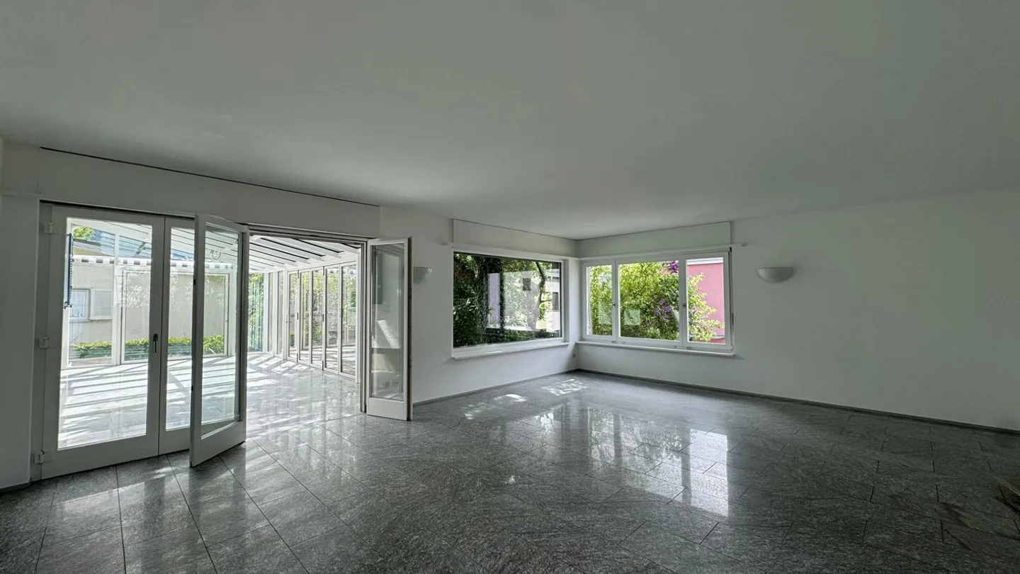 6.5 Room Single-Family House in the Green - Photo 2 of 9