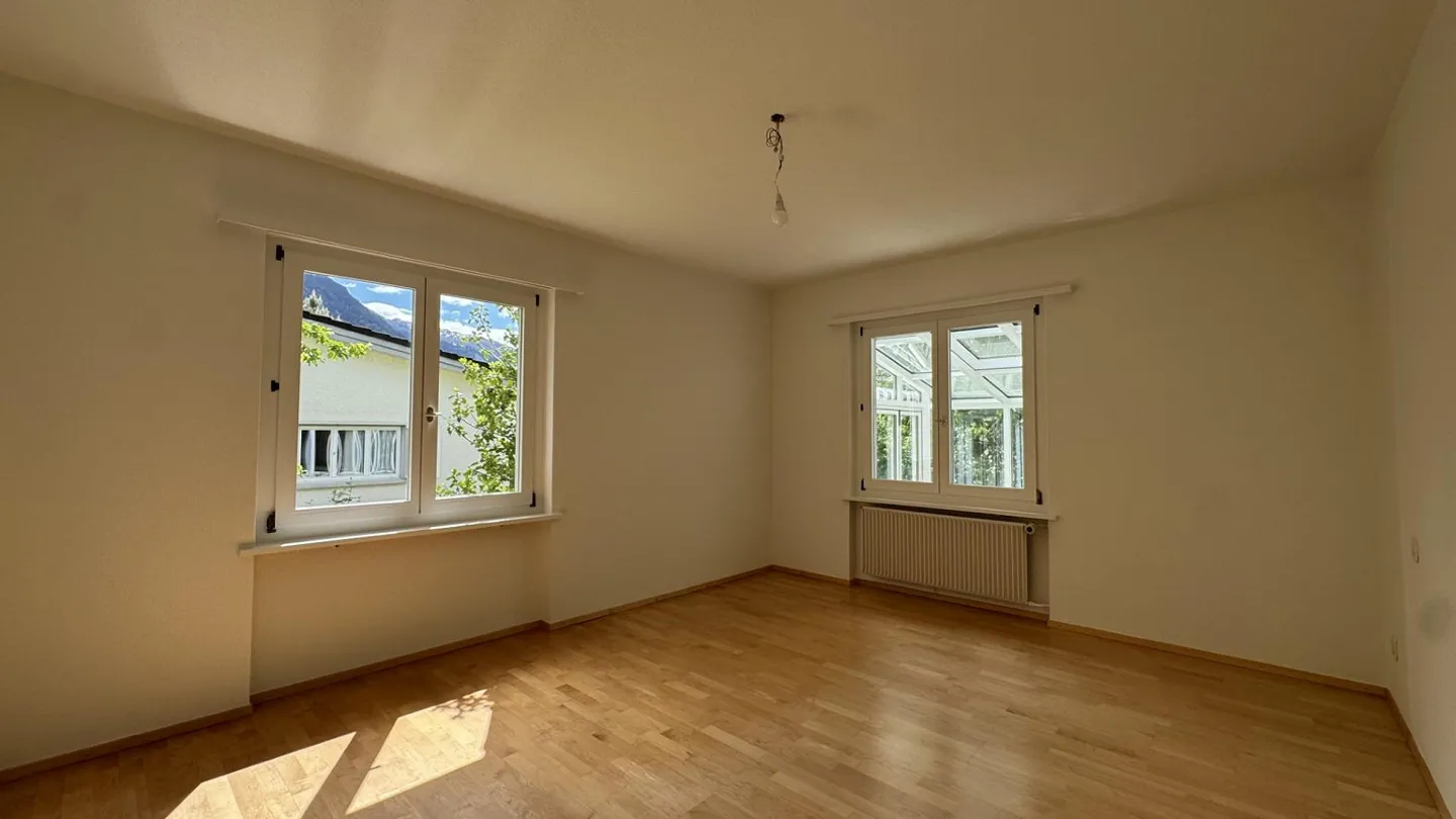 6.5 Room Single-Family House in the Green - Photo 5 of 9