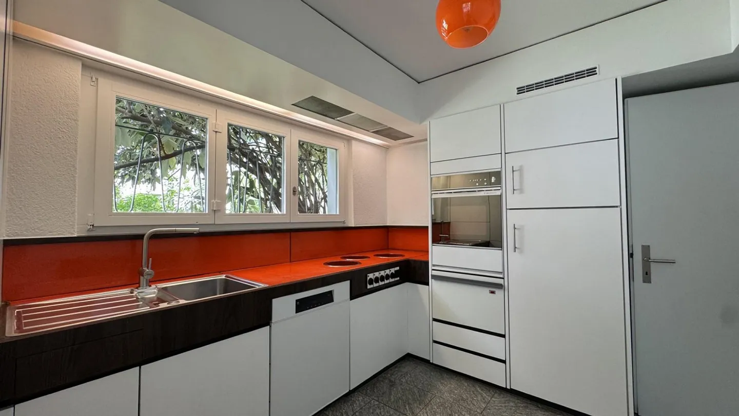 6.5 Room Single-Family House in the Green - Photo 6 of 9