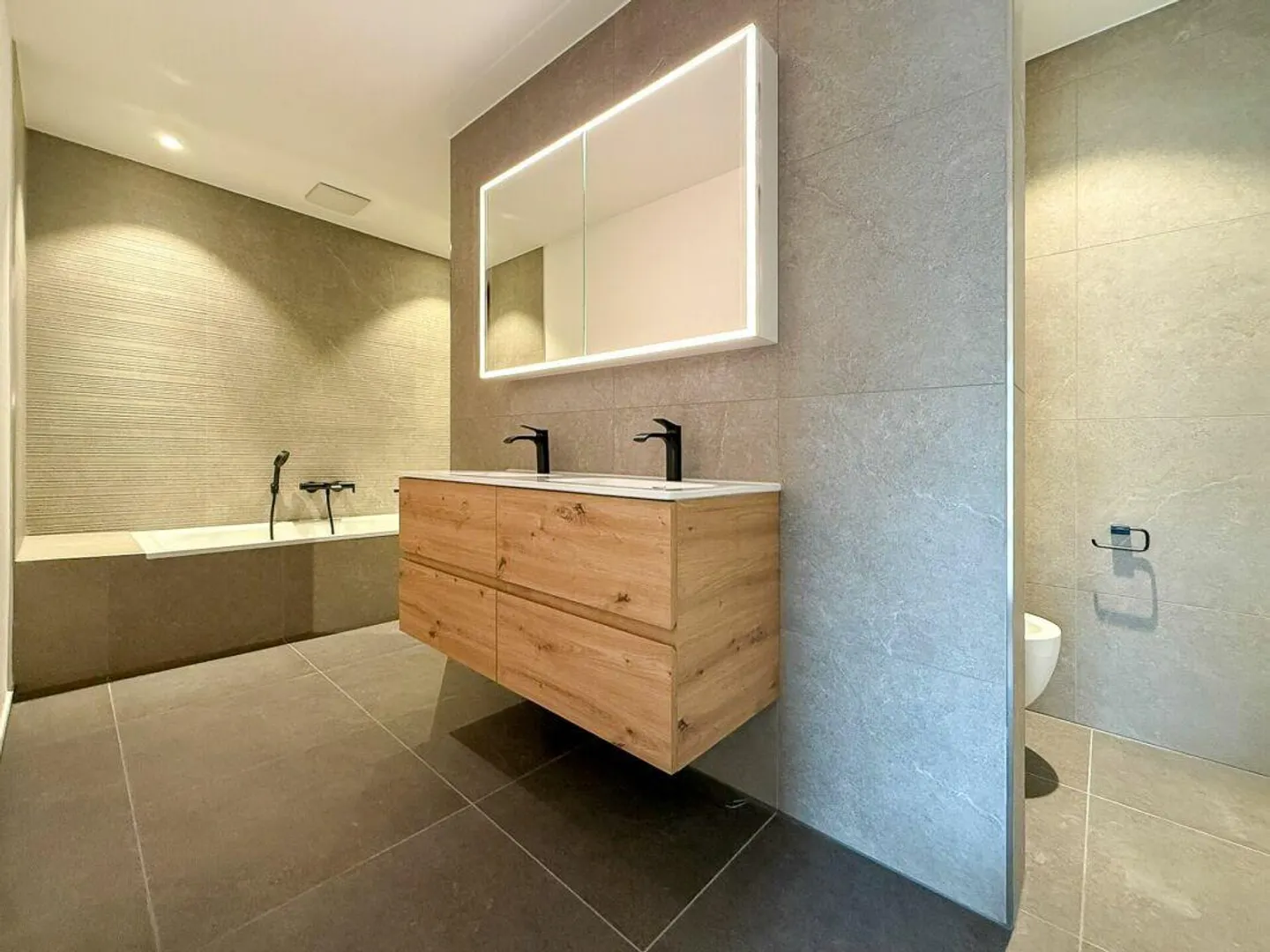 Nuova costruzione Un sogno abitativo con stile e comfort - 4,5 stanze - Foto 10 di 16