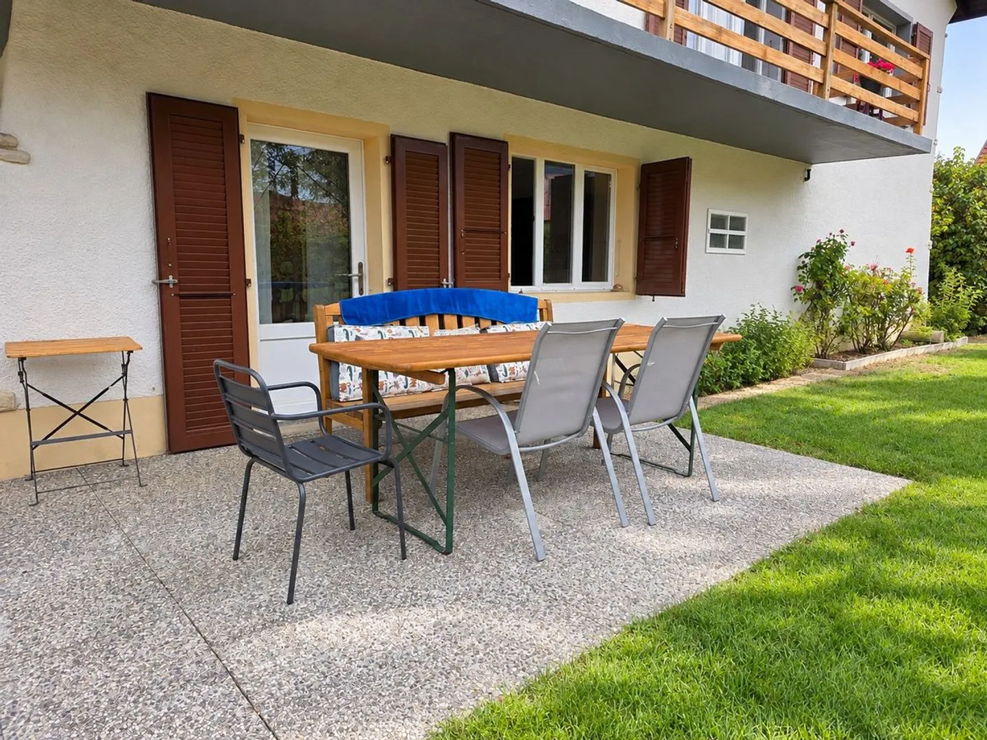 Charming Villa with Large Garden - Photo 2 of 13