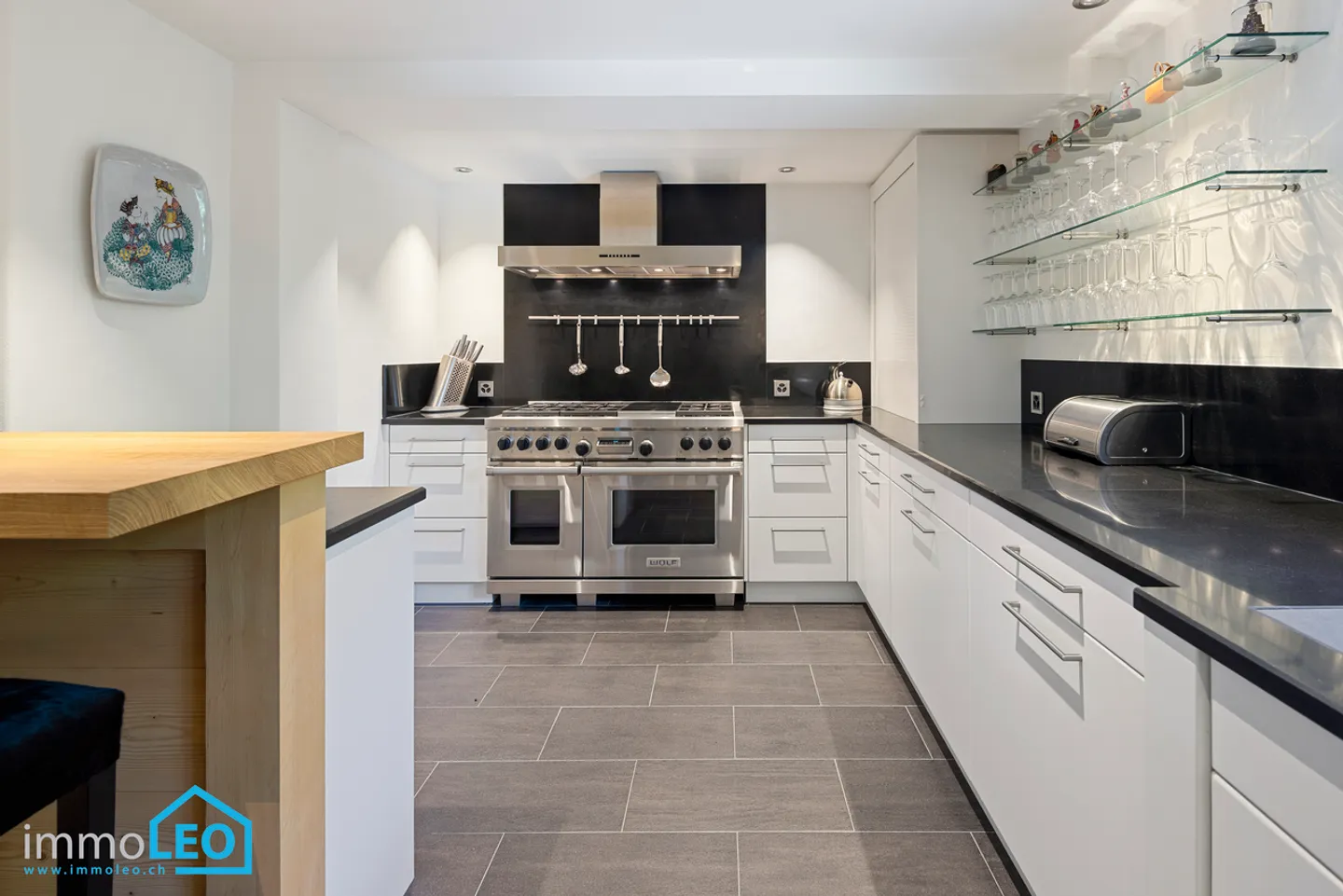 Very luxuriously equipped chalet with fantastic mountain views - Photo 3 of 17