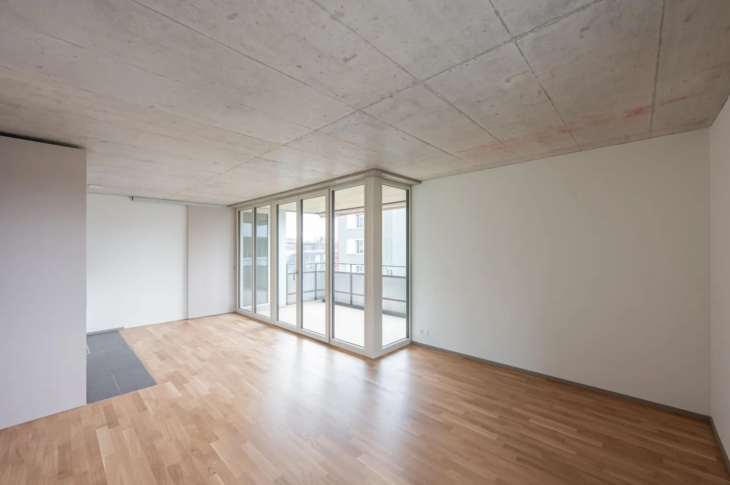 Spacious 3.5-room apartment in Lindenpark - Photo 2 of 8