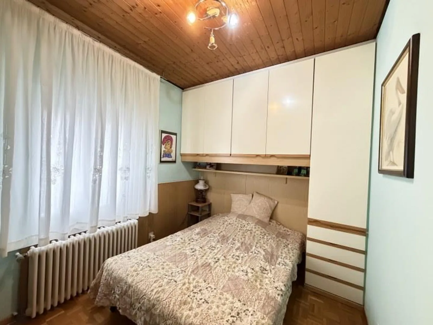 APPARTEMENT 3.5 PIÈCES AVEC JARDIN À DEUX PAS DU LAC - Photo 9 sur 13