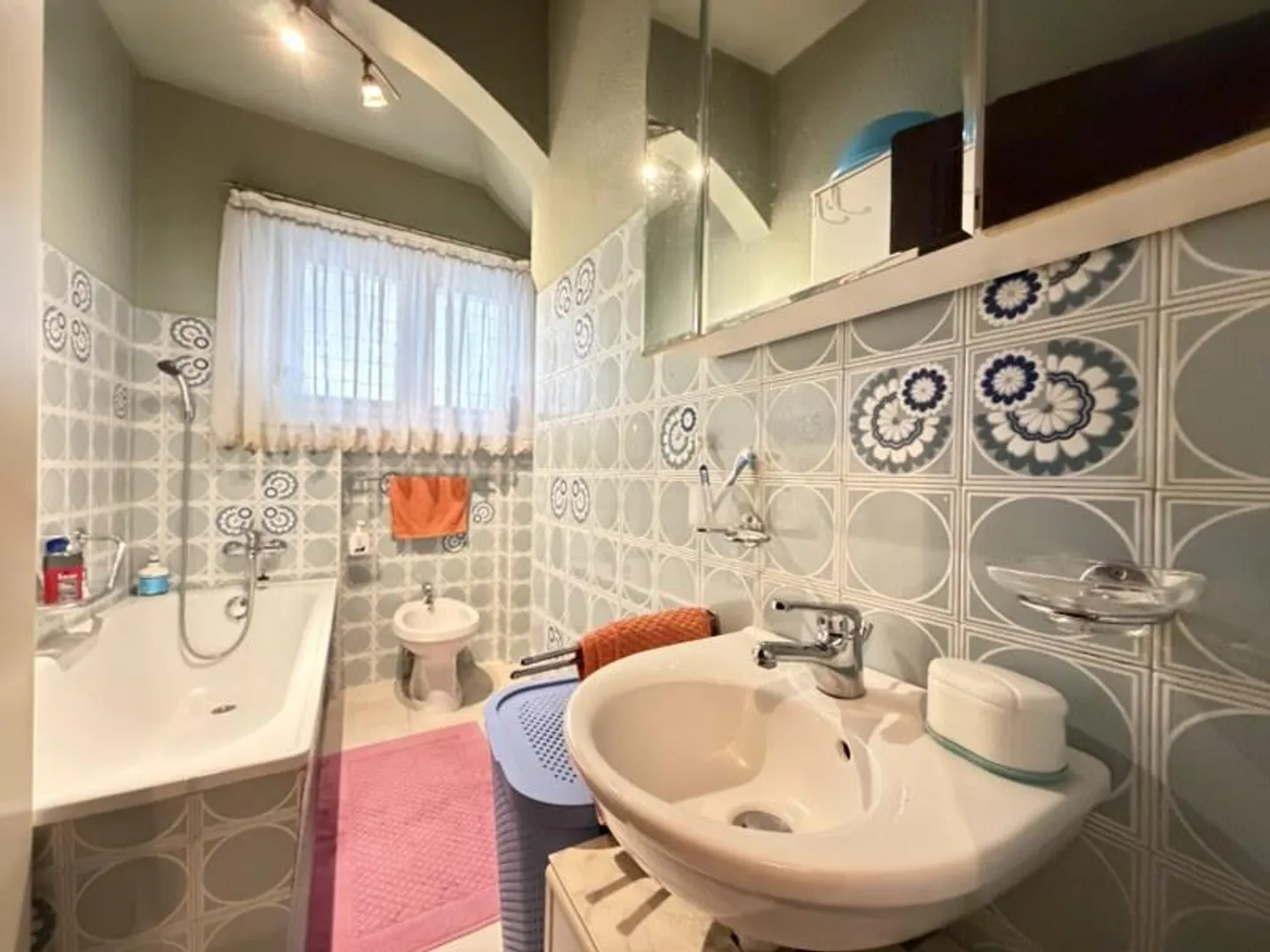 APPARTEMENT 3.5 PIÈCES AVEC JARDIN À DEUX PAS DU LAC - Photo 10 sur 13