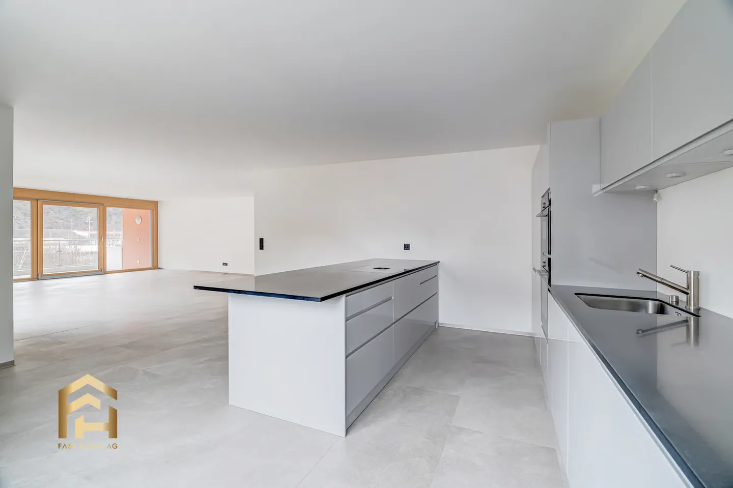 Magnifique appartement de 5,5 pièces à louer dans un endroit calme - Photo 4 sur 13
