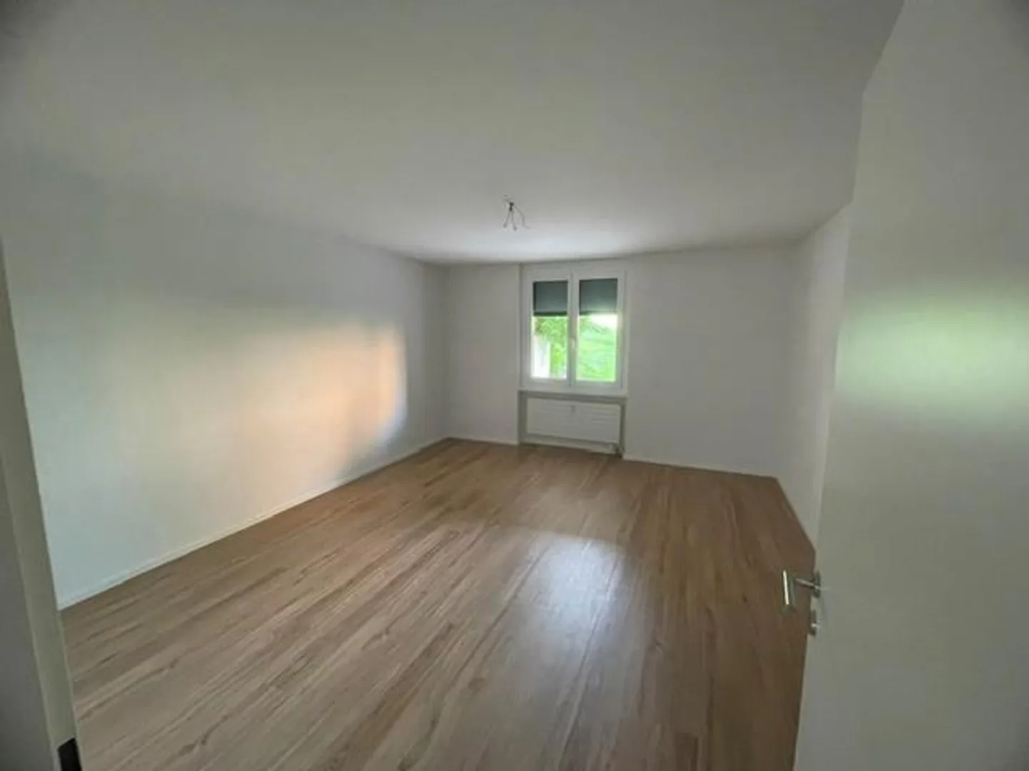 Modern 3.5-Room Garden Apartment - Photo 6 of 9